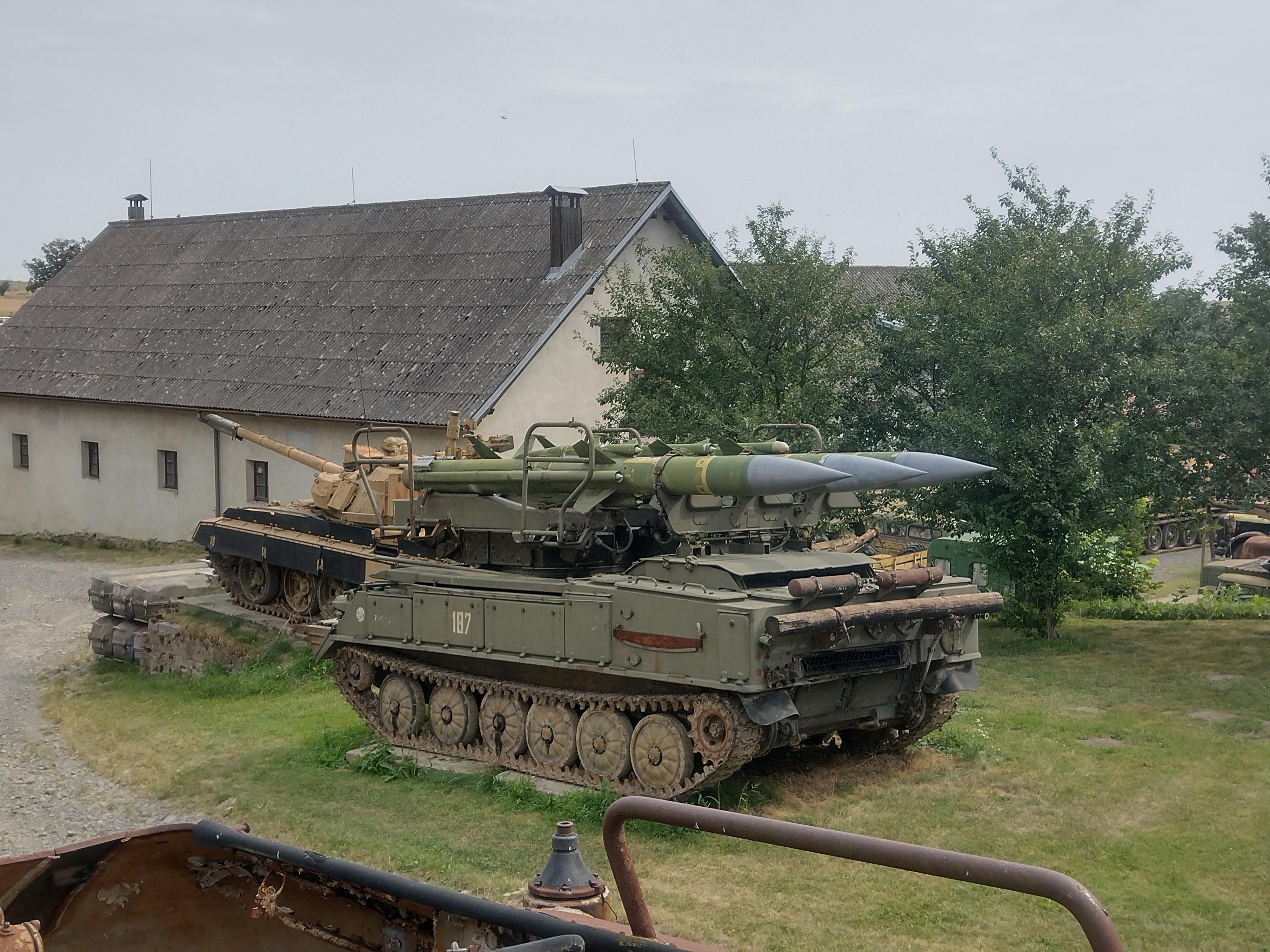 Vojensko - historické muzeum Deštné z.s. foto 4