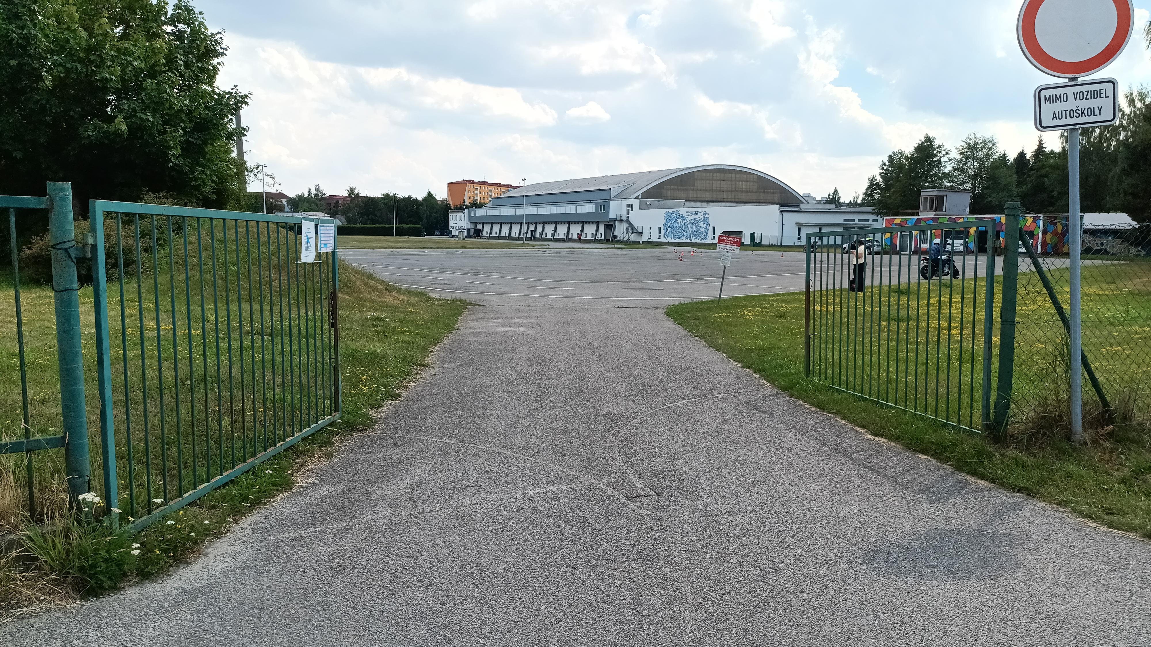 Rychlobruslařský ovál - SPORTIS