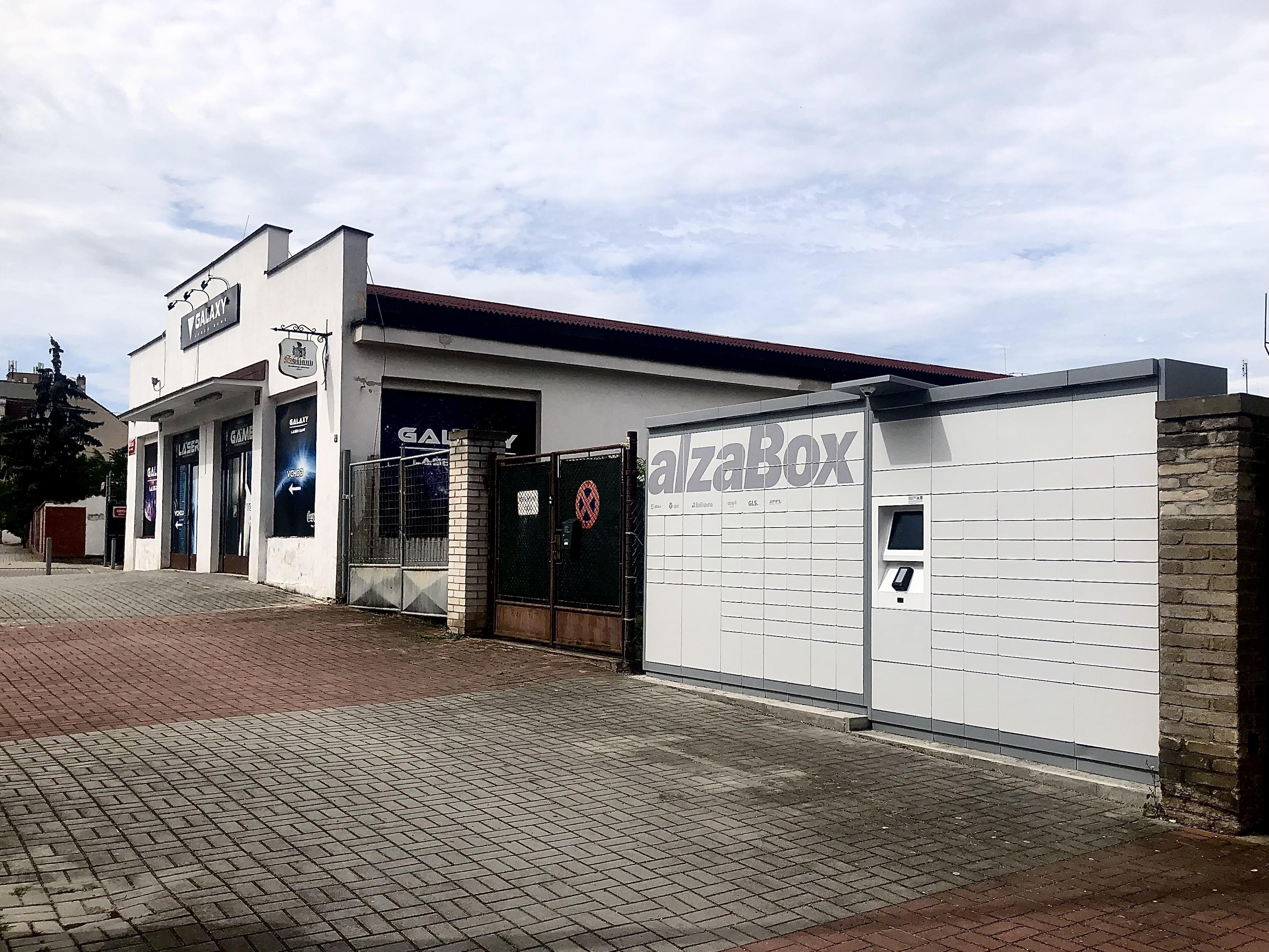 AlzaBox foto 2