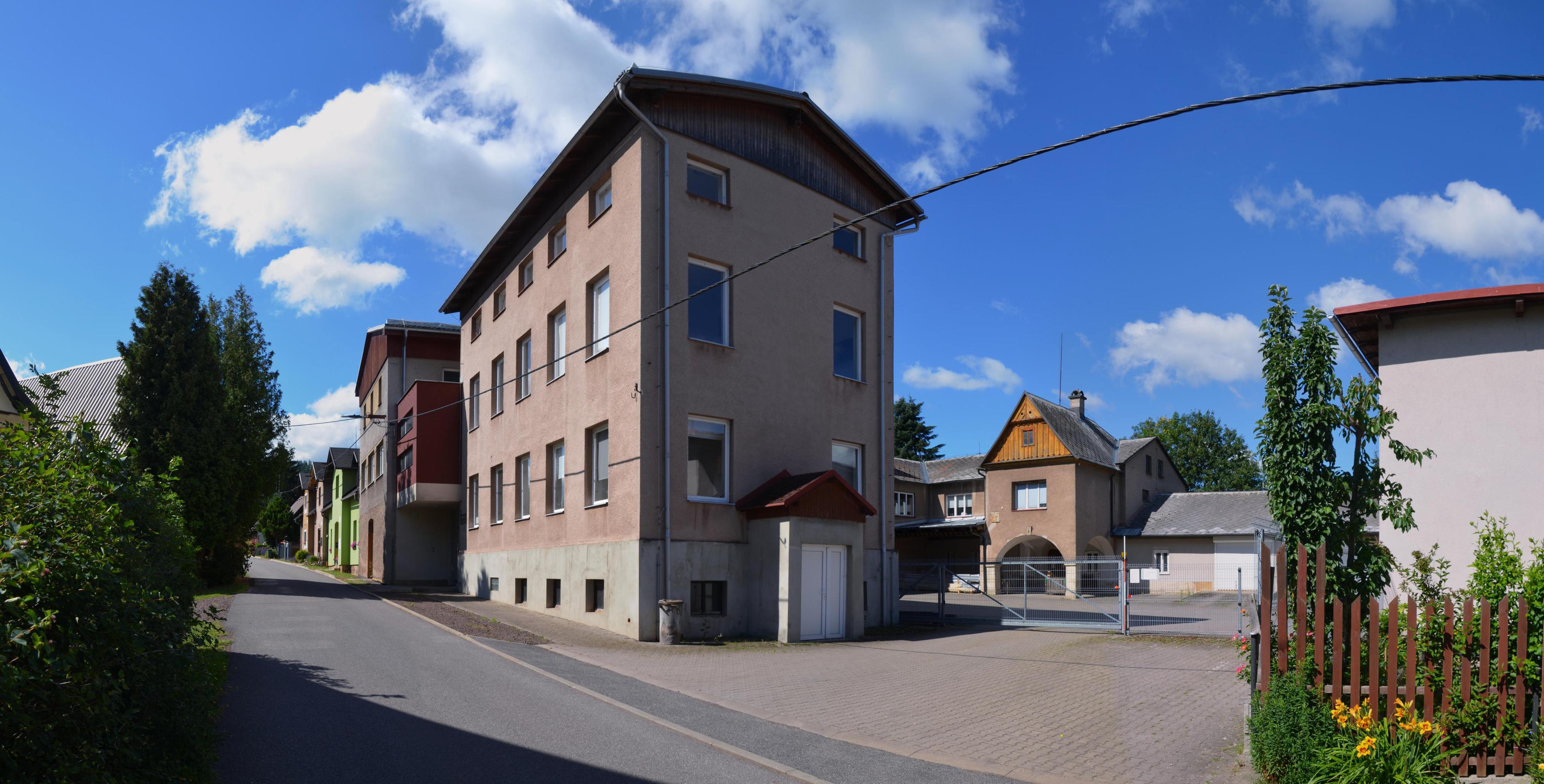 Dřevoterm, s.r.o. – výrobce stínicí techniky PAVON foto 3