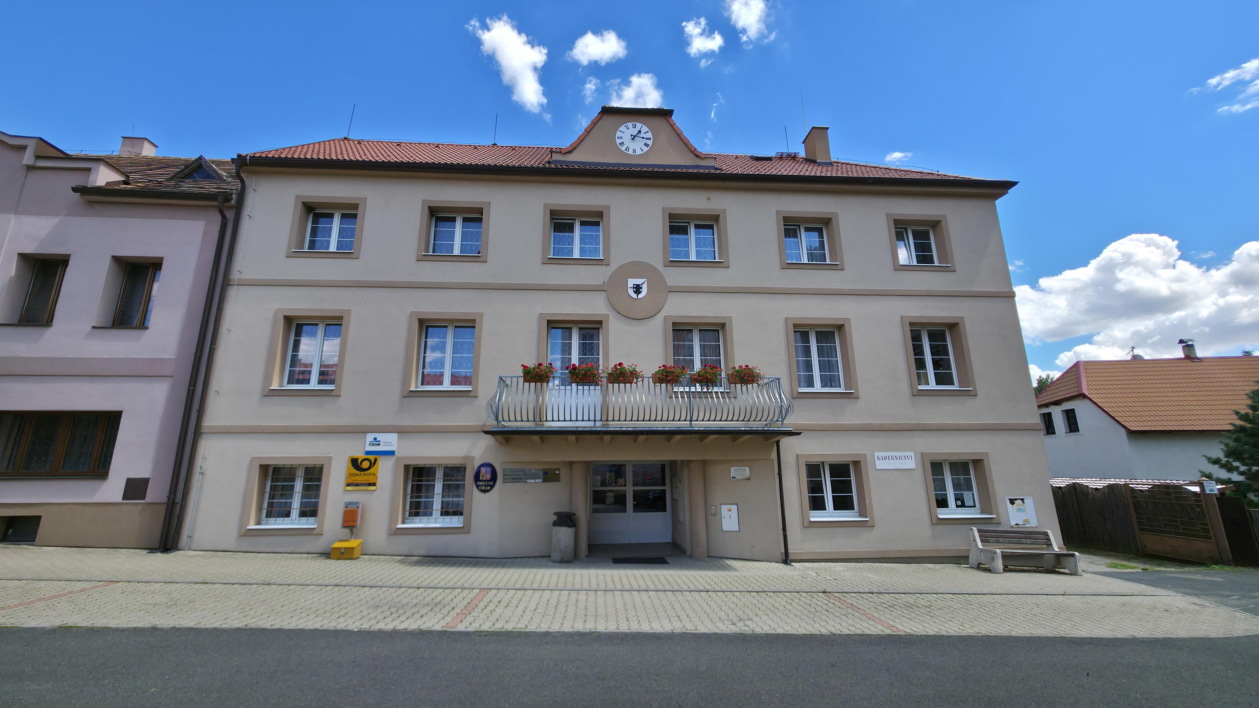 Třebívlice - obecní úřad foto 4