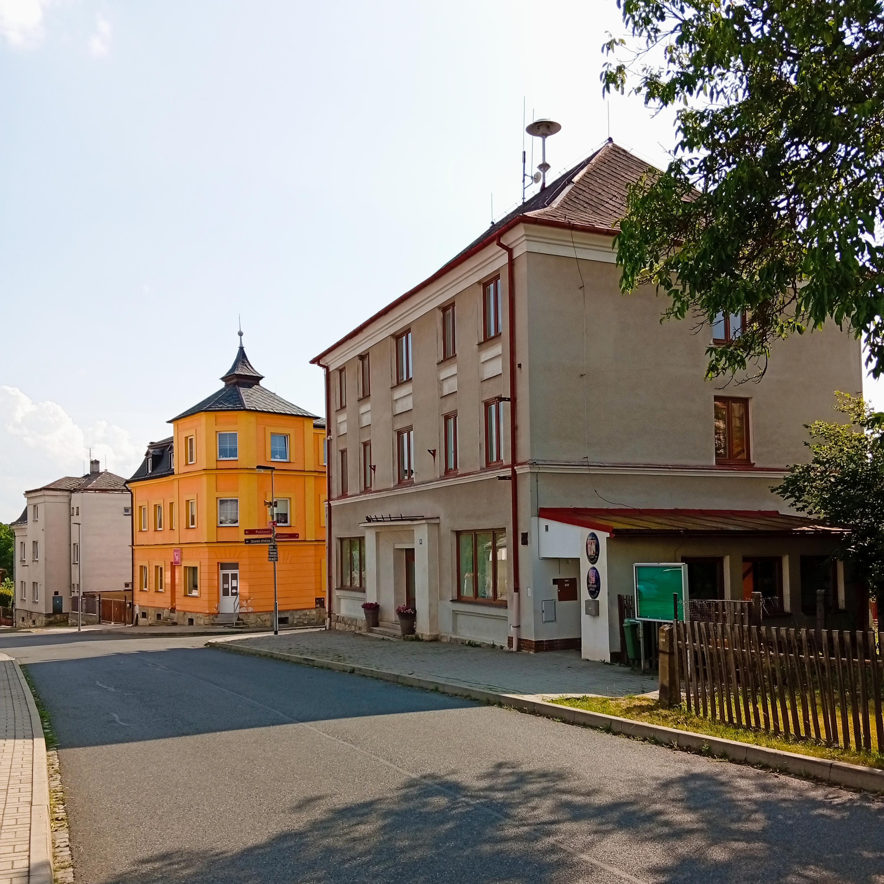 Bezdružice - městský úřad foto 3