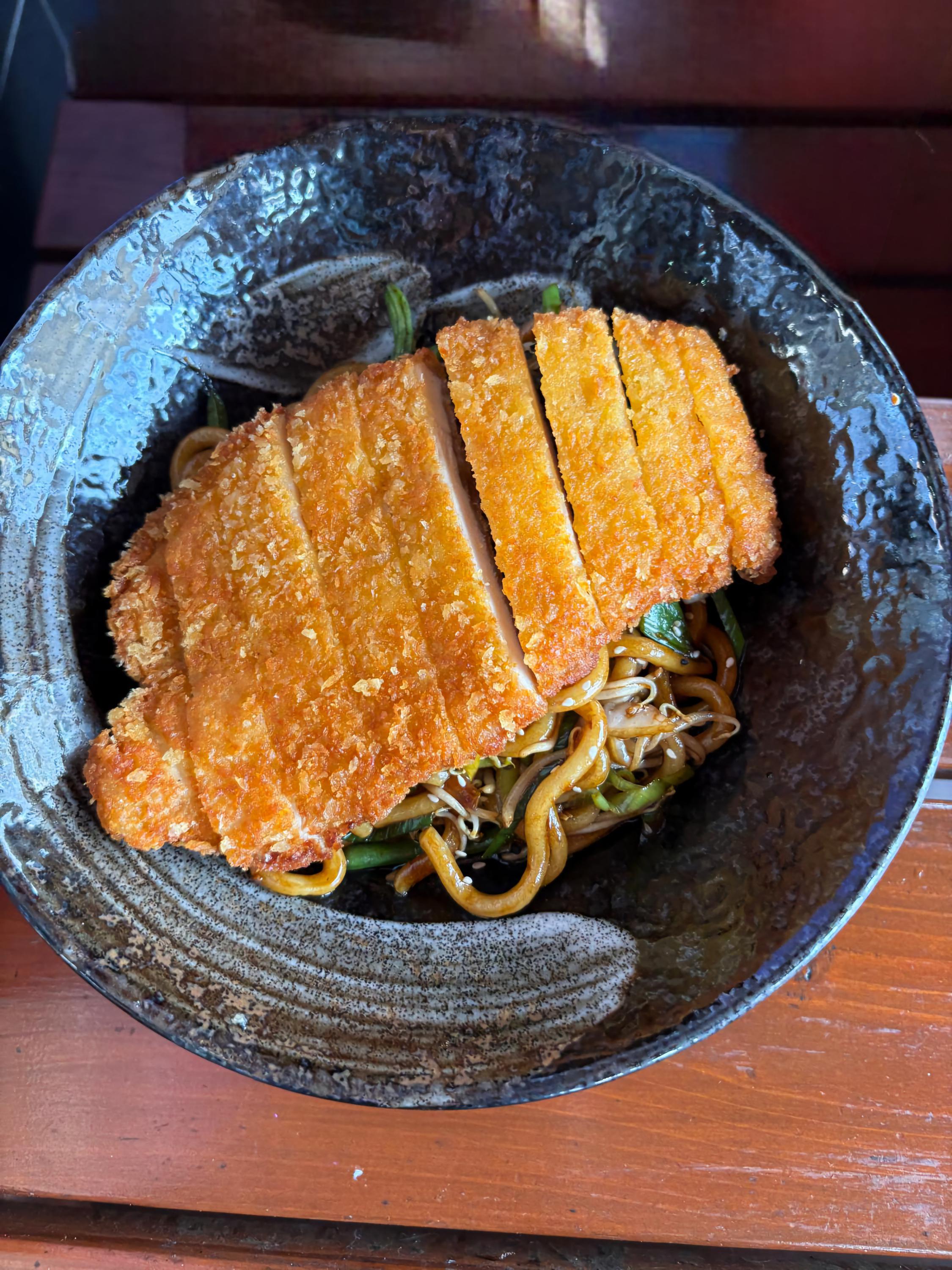BK Sushi & Asian Cuisine foto 2