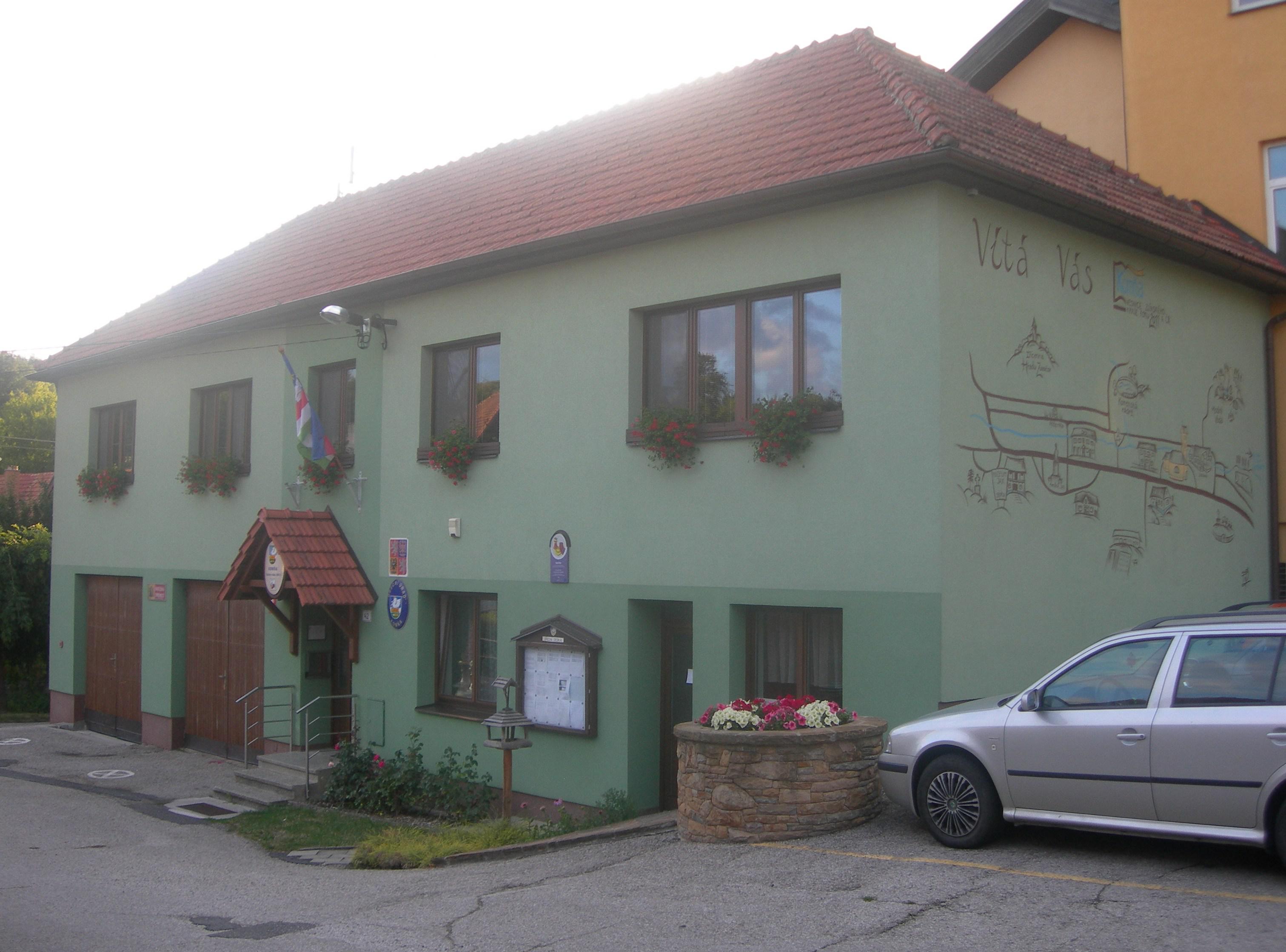 Obecní úřad Komňa foto 6