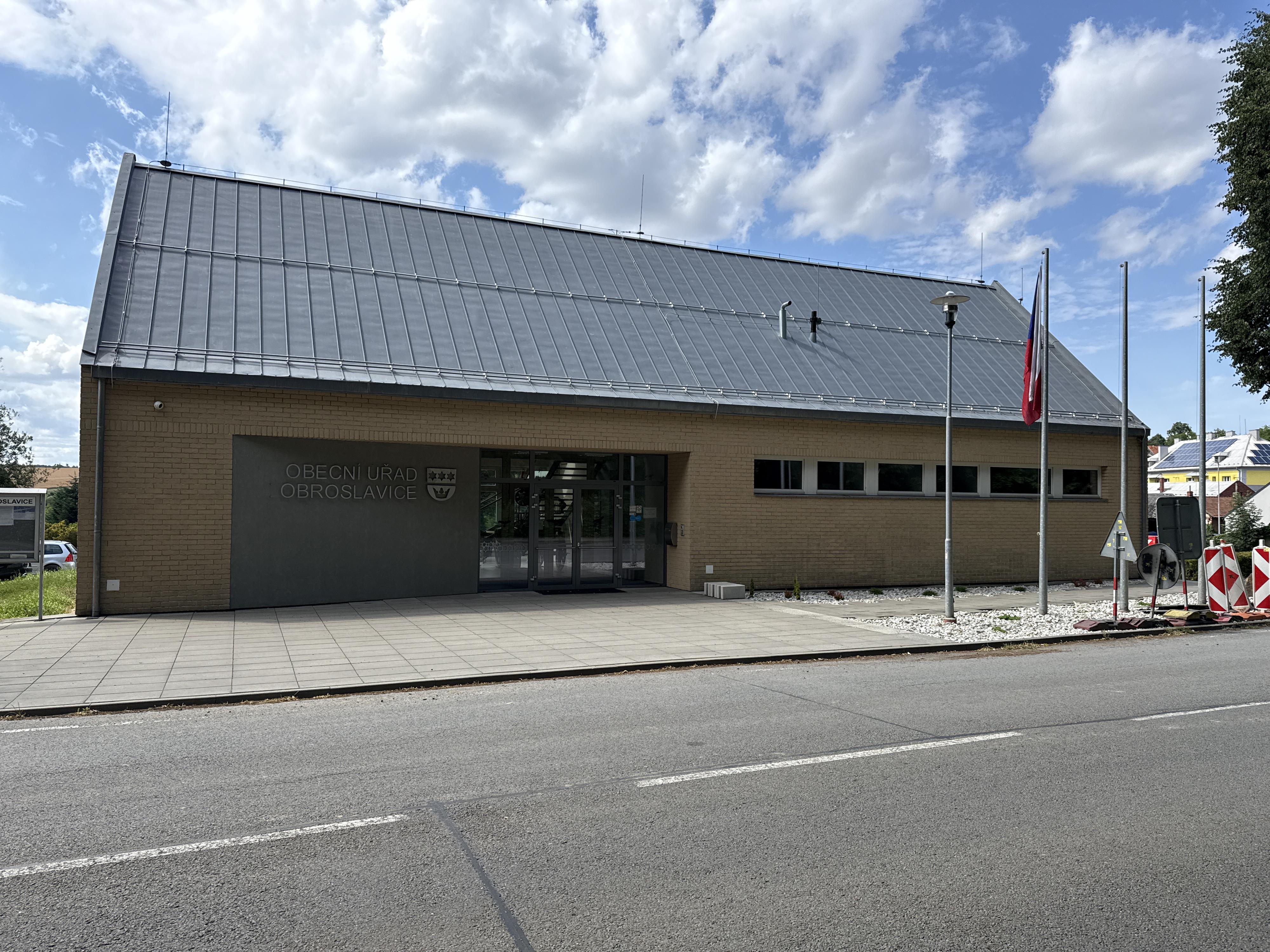 Dobroslavice - obecní úřad foto 4