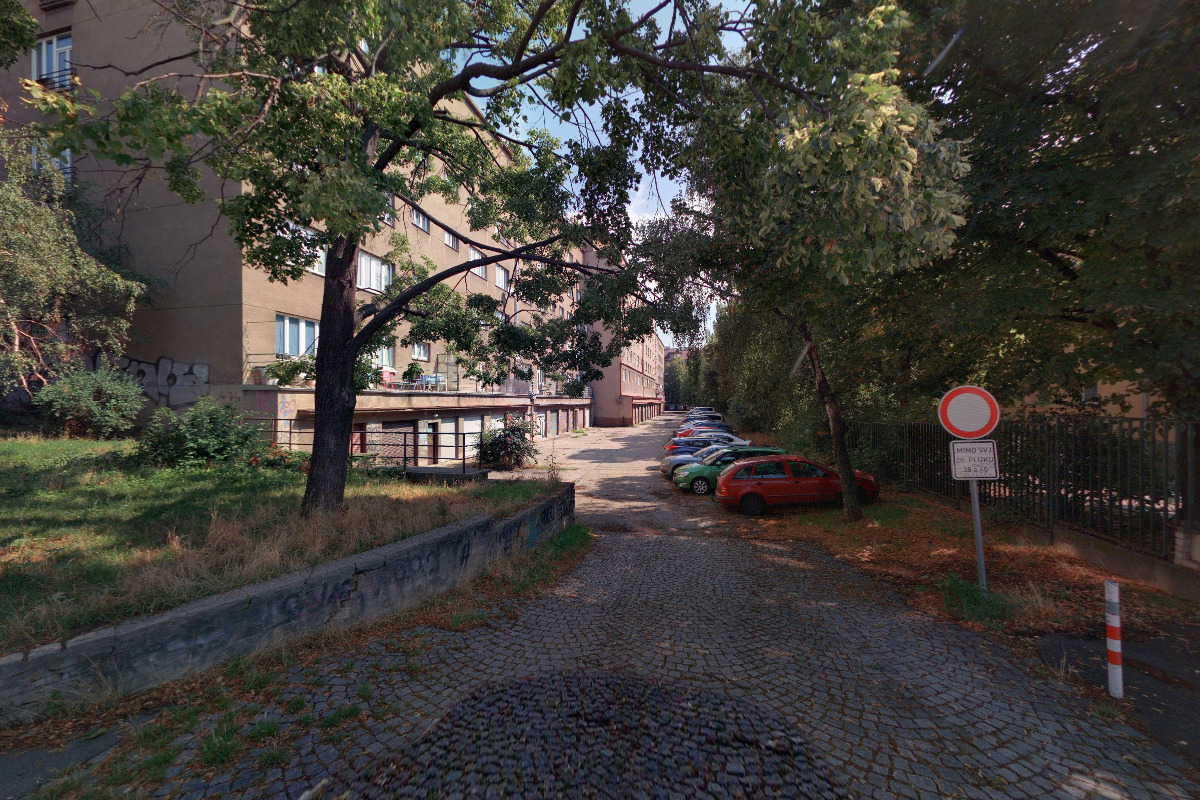 MR. PARKIT - Parking U Roháčových kasáren 1215/14