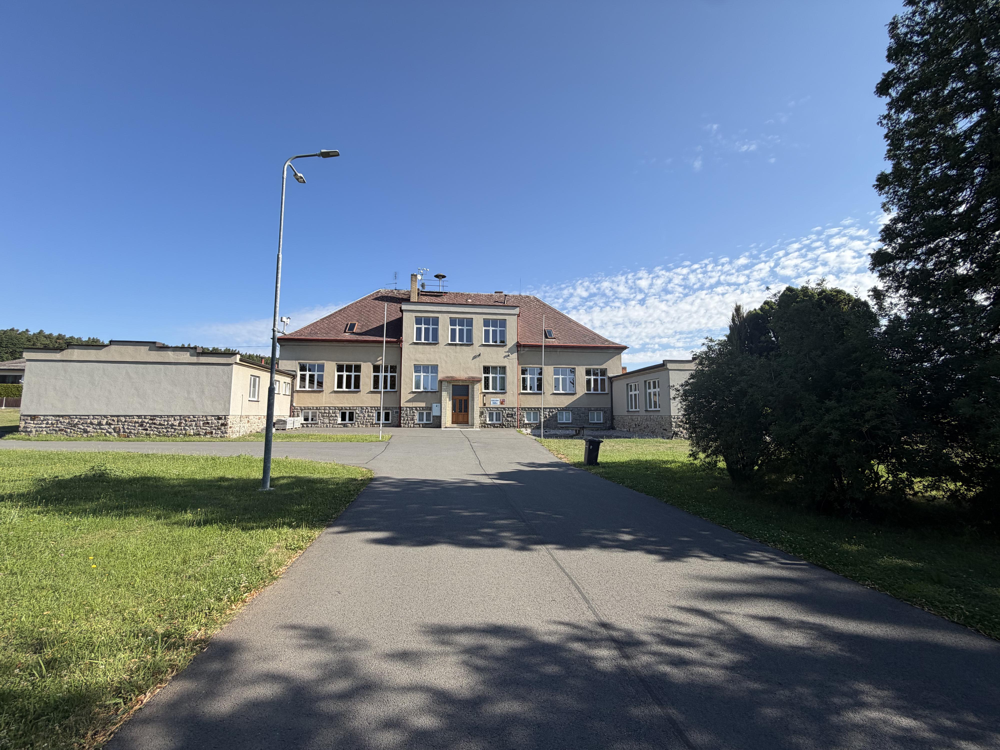 ZŠ Dobříč foto 3