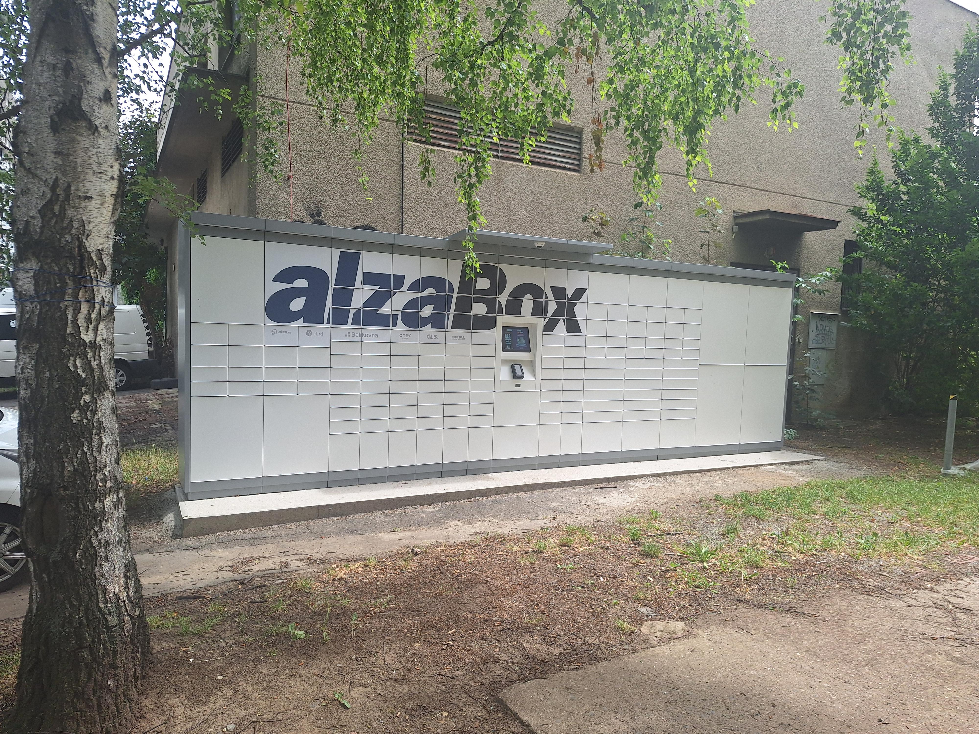 AlzaBox