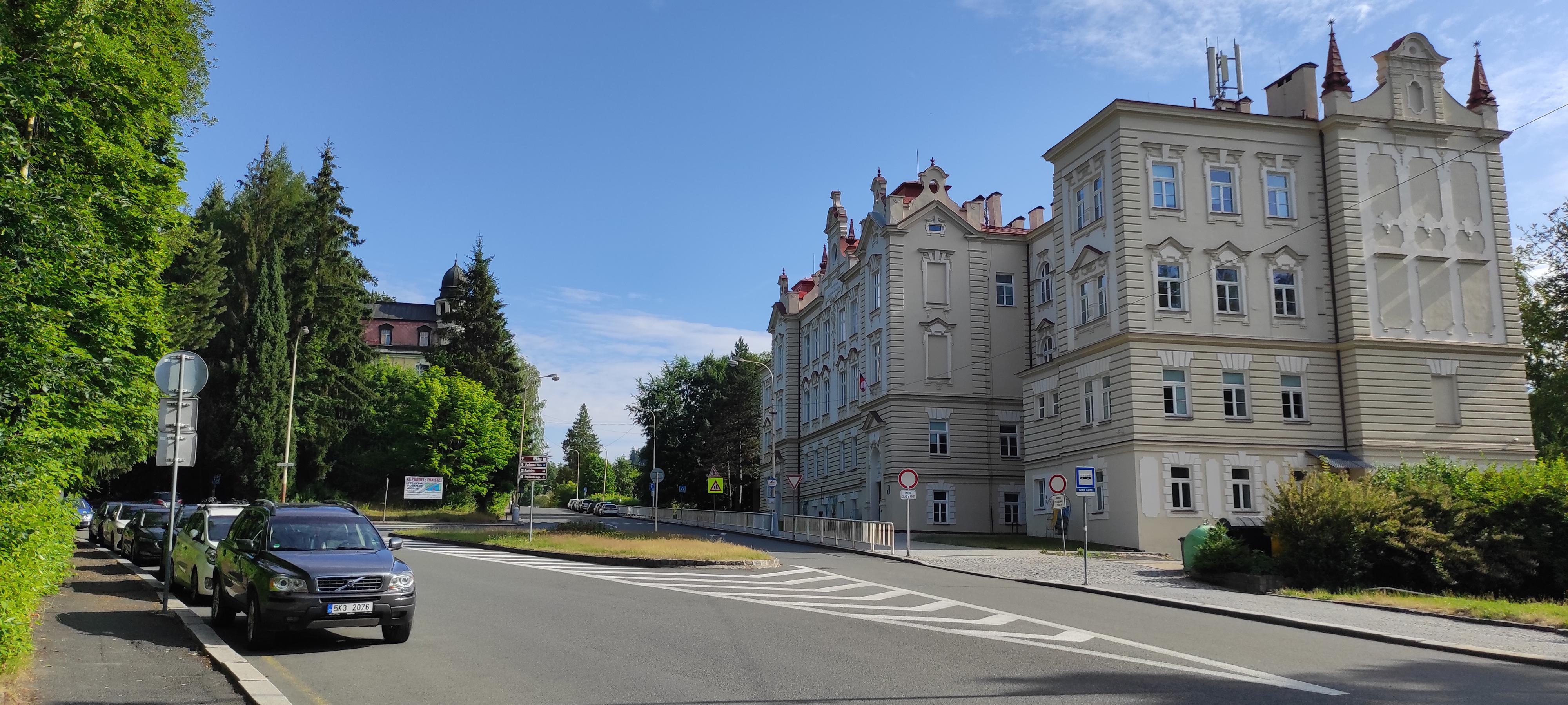 Gymnázium a obchodní akademie Mariánské Lázně foto 6