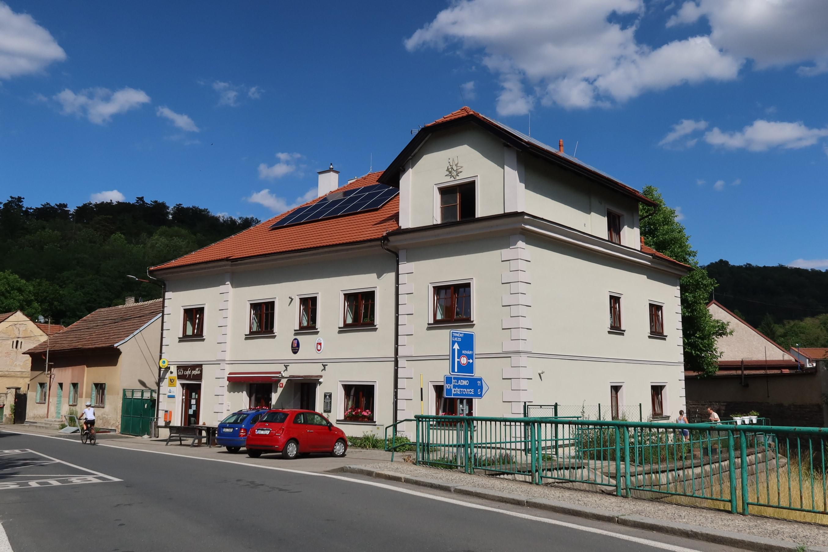 Zákolany - obecní úřad foto 2