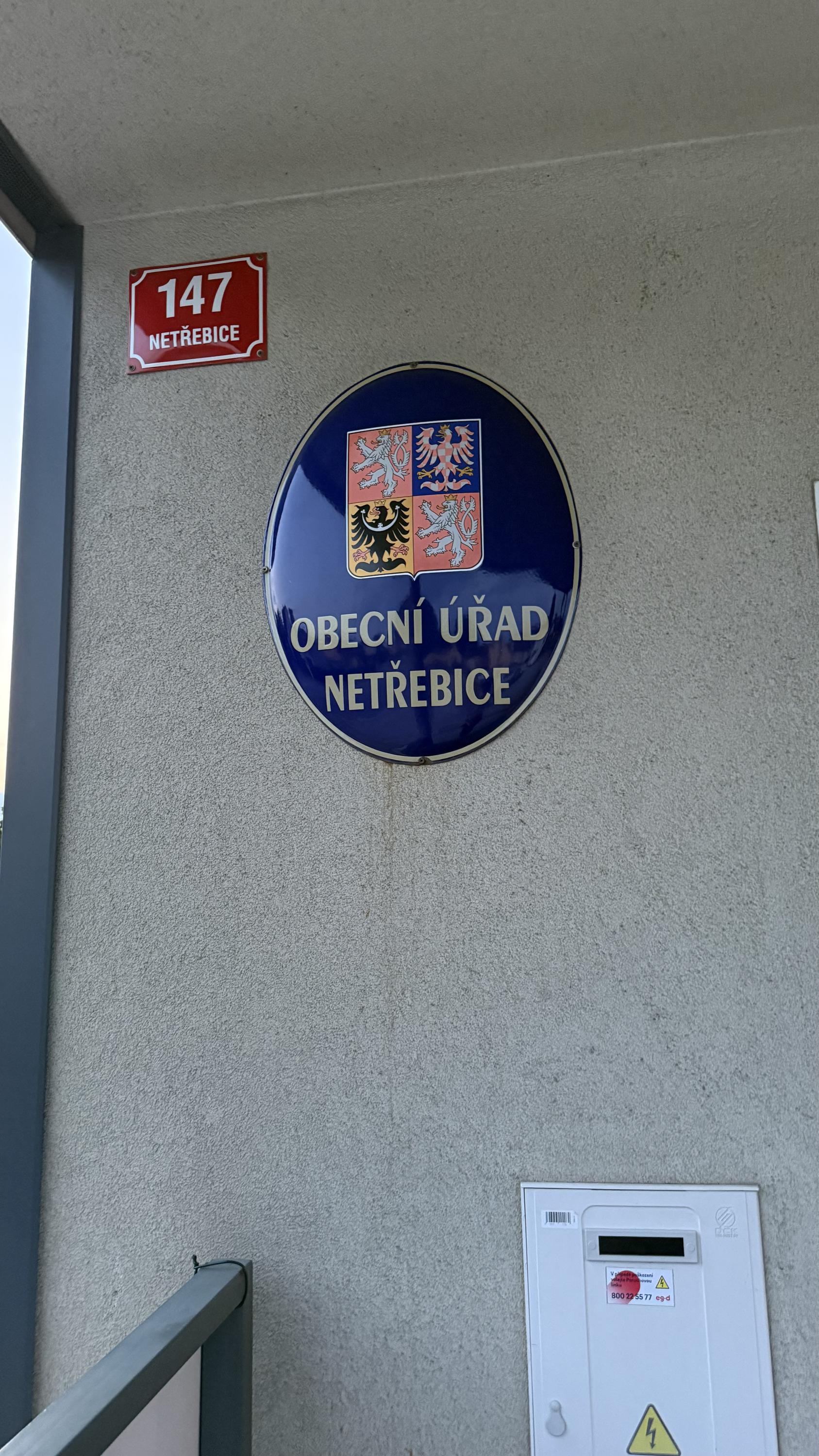 Netřebice - obecní úřad foto 1