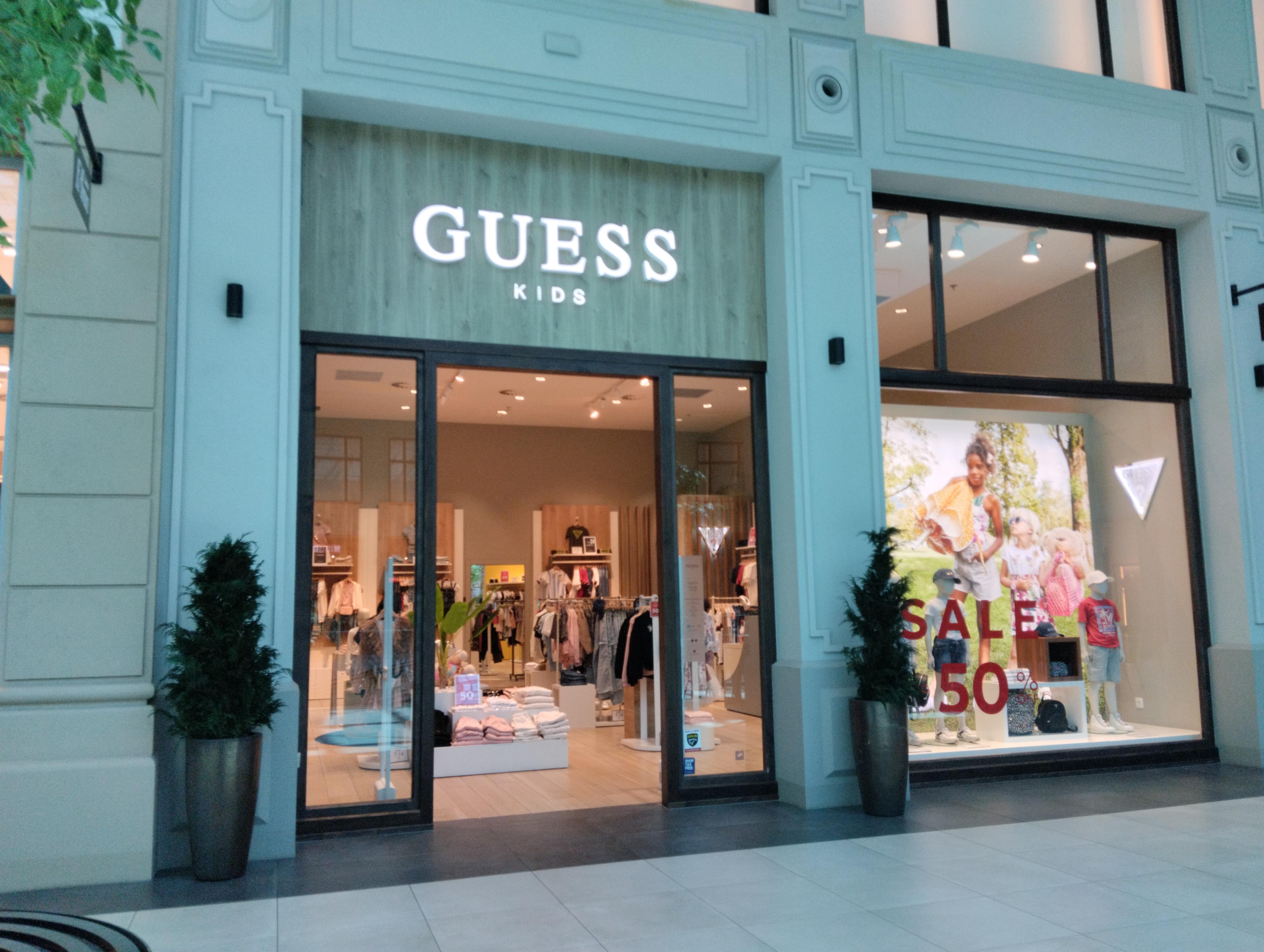 GUESS KIDS