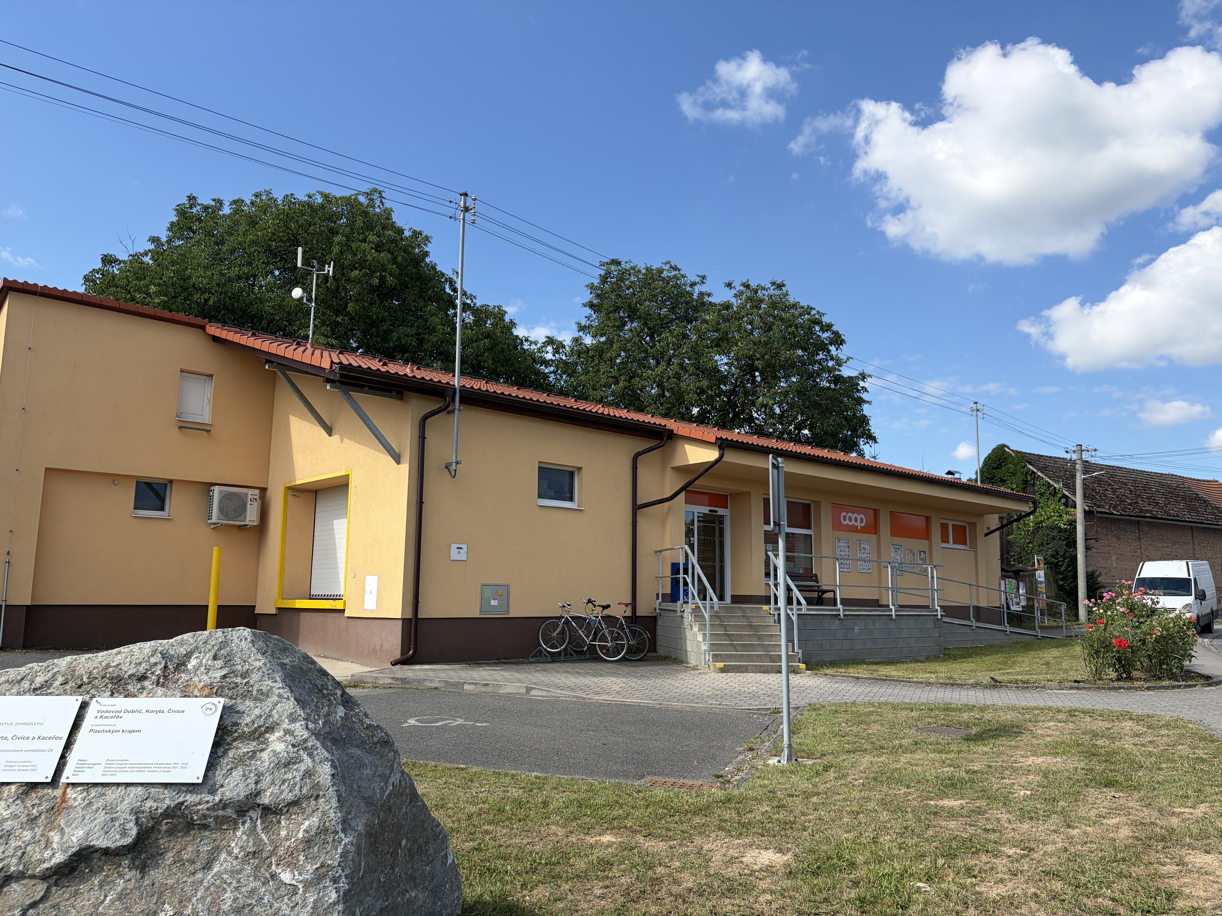 COOP - JEDNOTA, spotřební družstvo Plasy foto 2