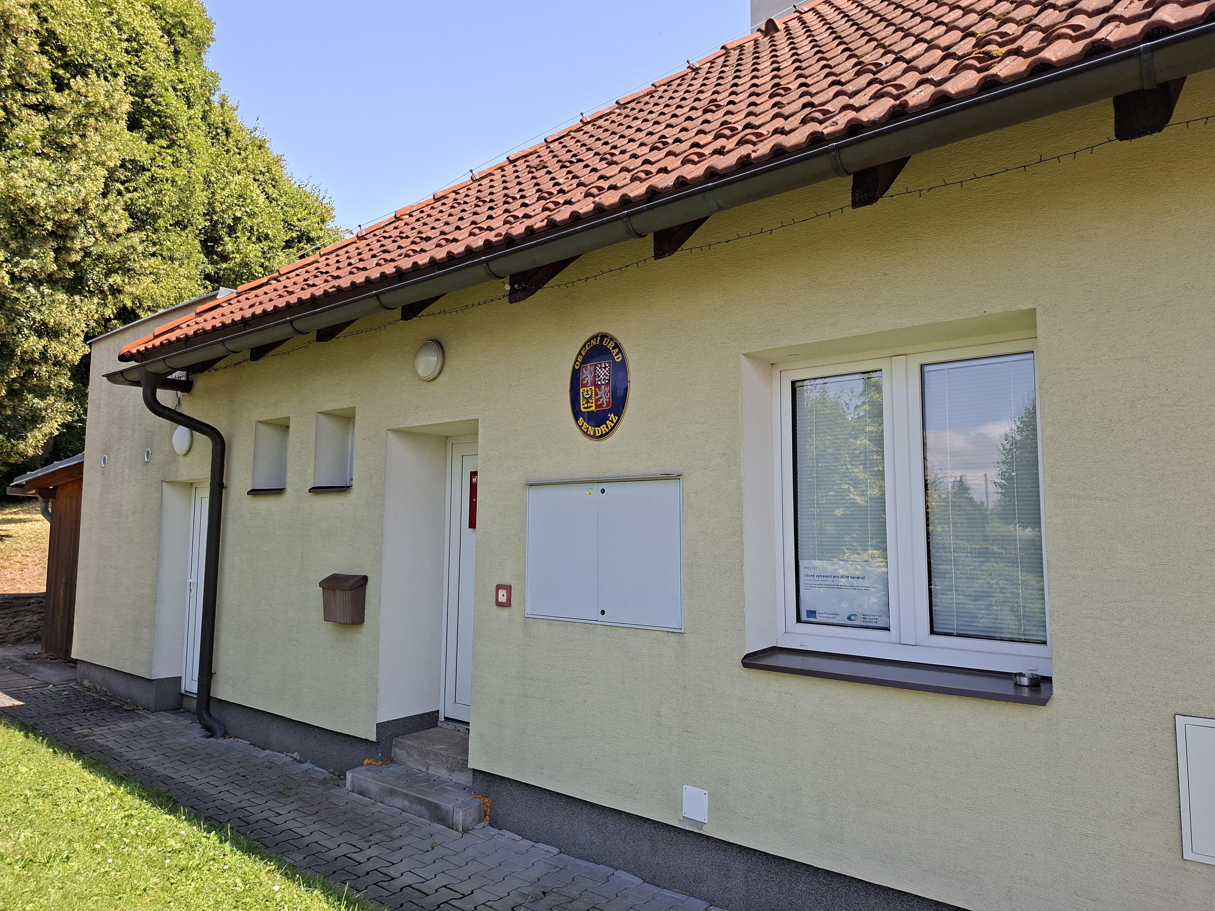 Sendraž - obecní úřad foto 5