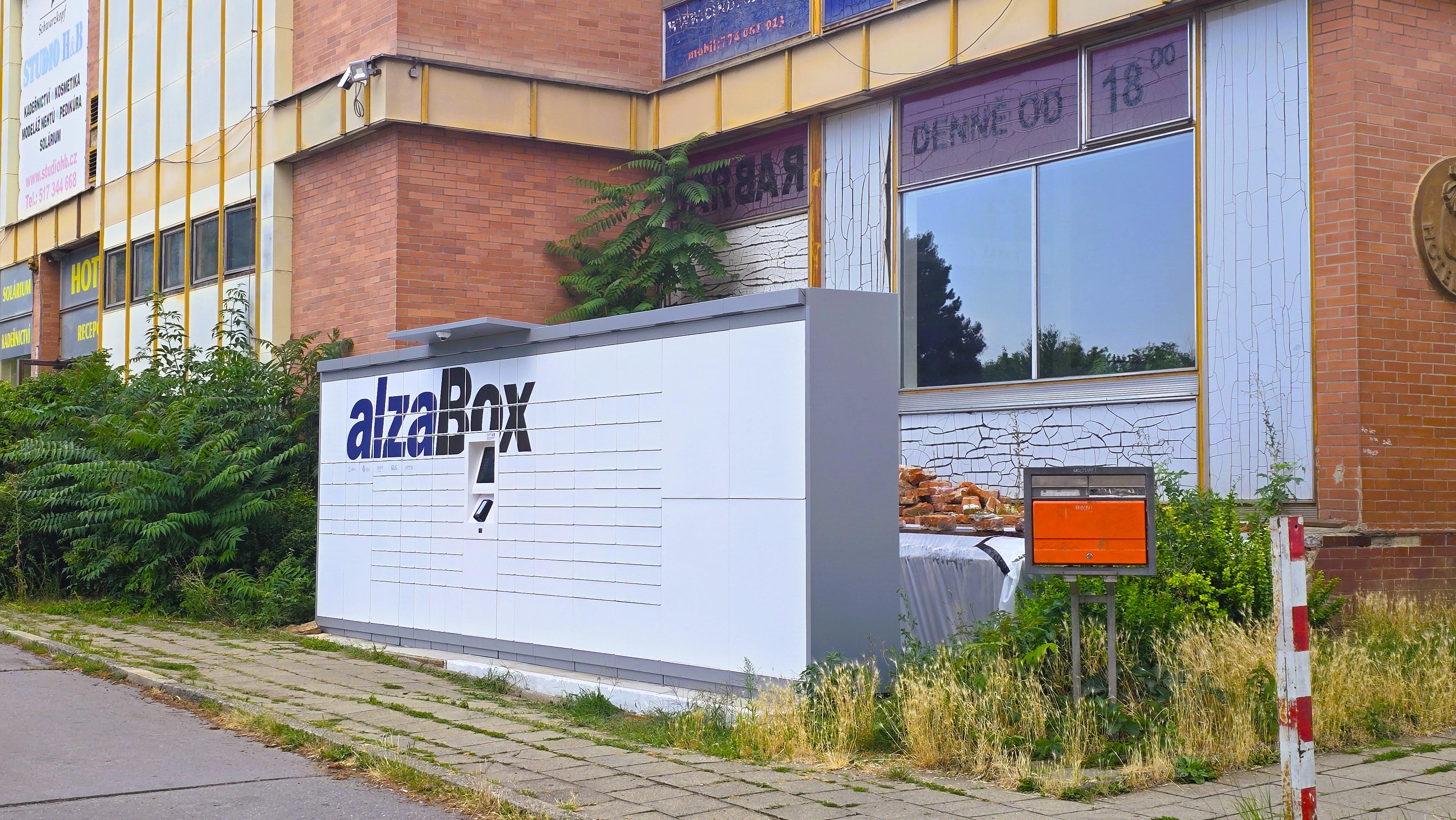 AlzaBox