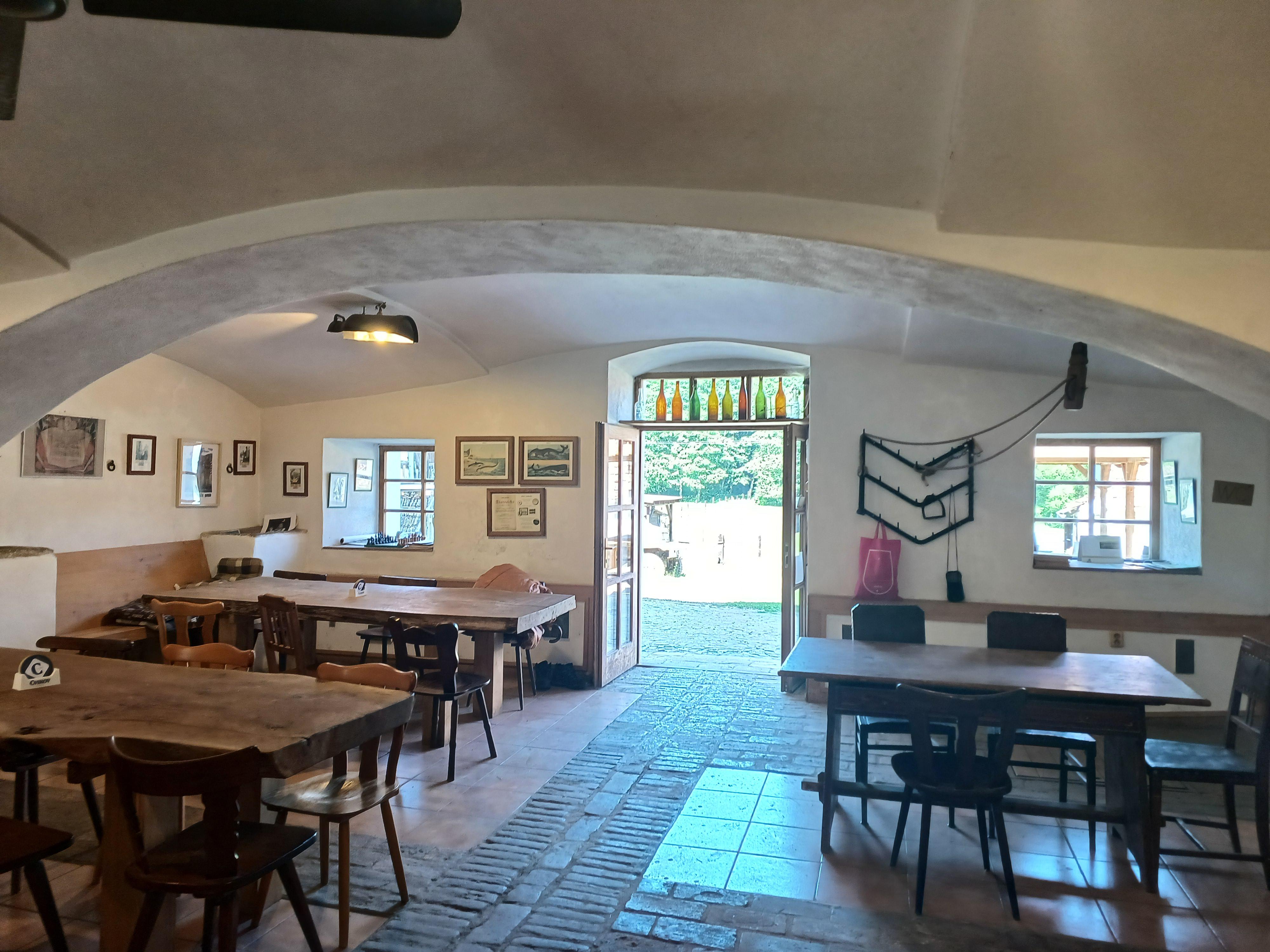 Farma Zakšín Hospůdka foto 2