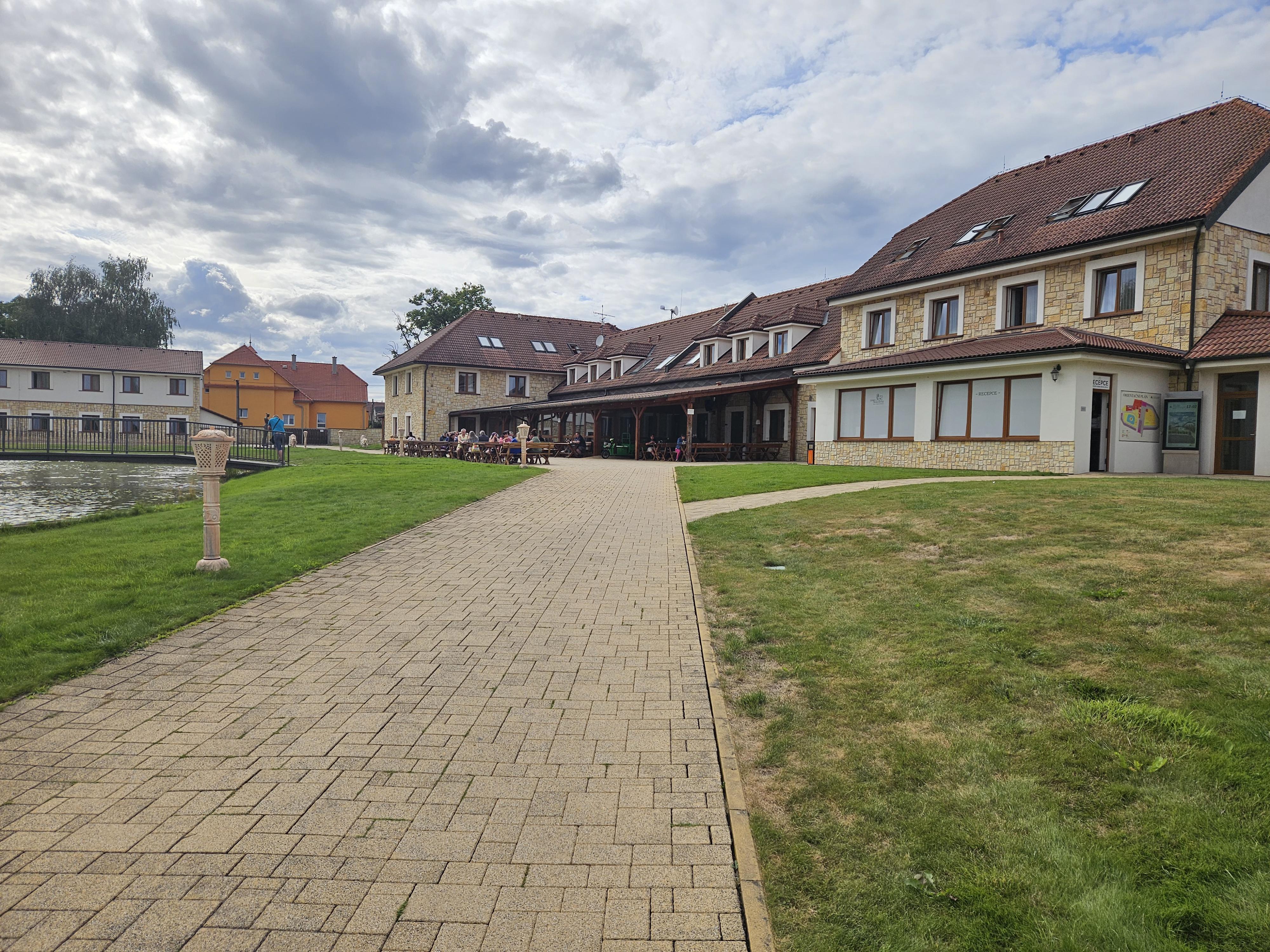 Hotel Lions - školící středisko Nesuchyně foto 4
