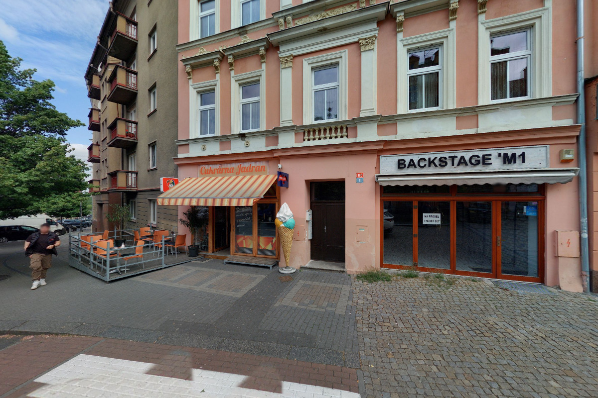 Apartmán s balkonem Dr. Davida Bechera 895