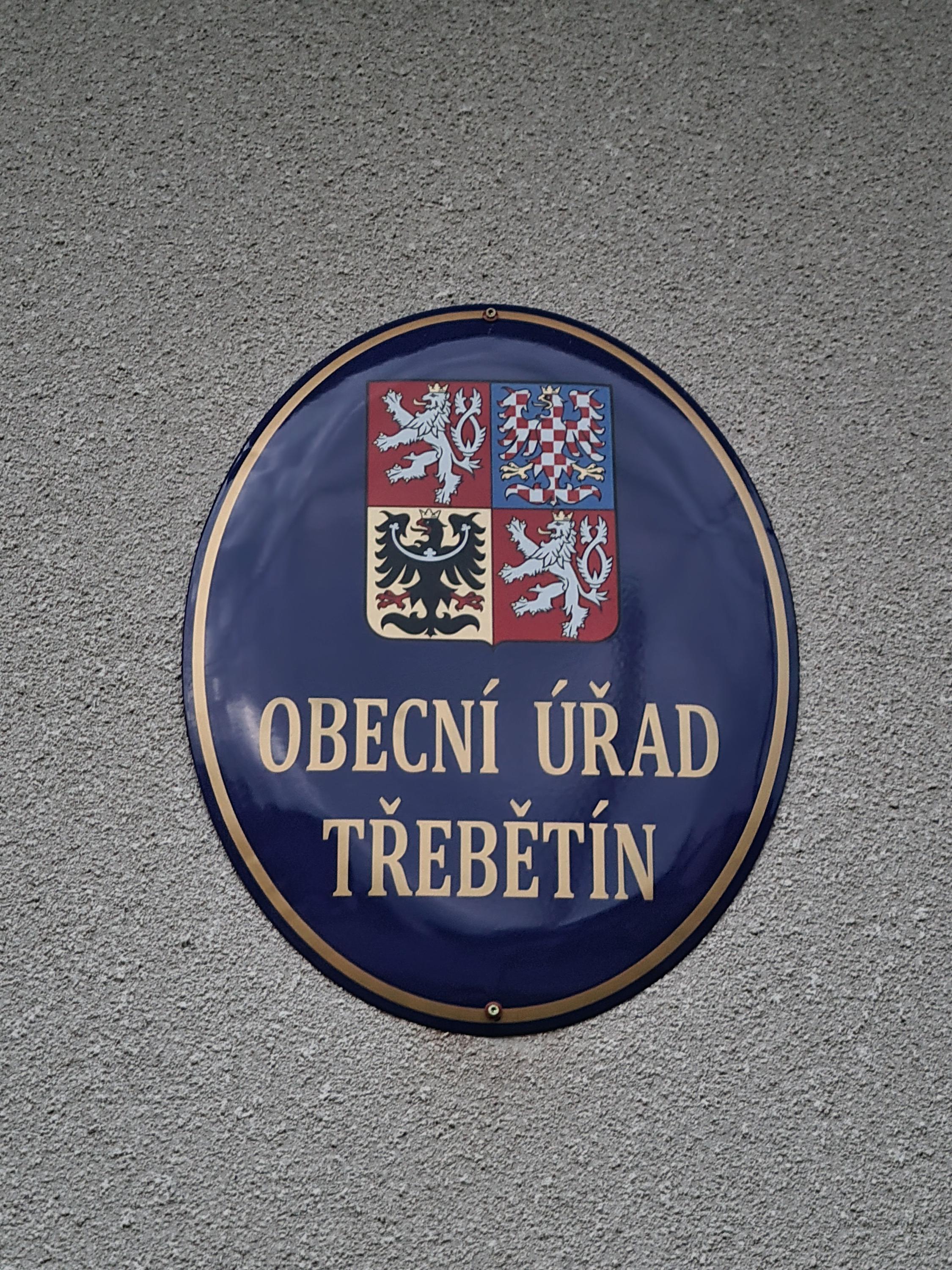 Třebětín - obecní úřad foto 3