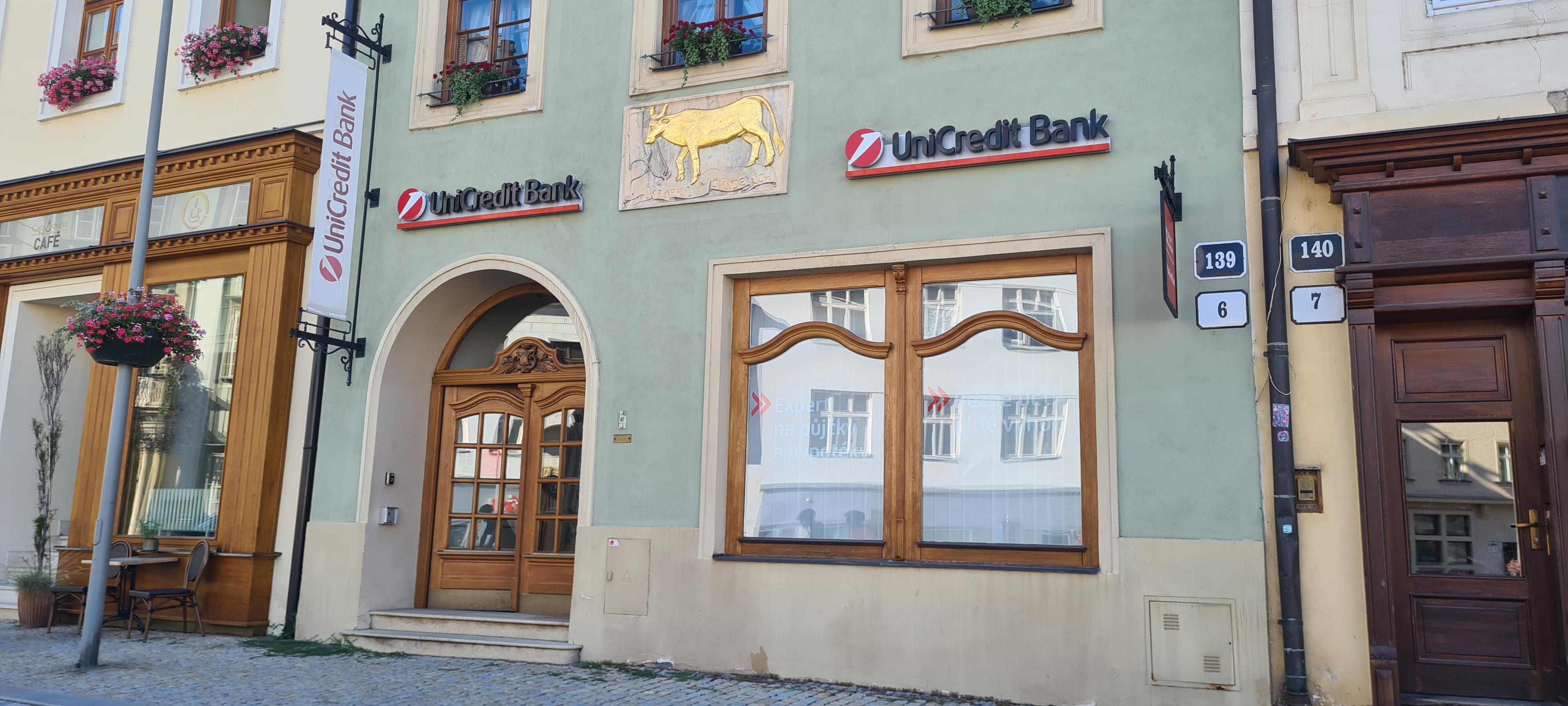 UniCredit Bank Czech Republic and Slovakia, a.s. foto 3