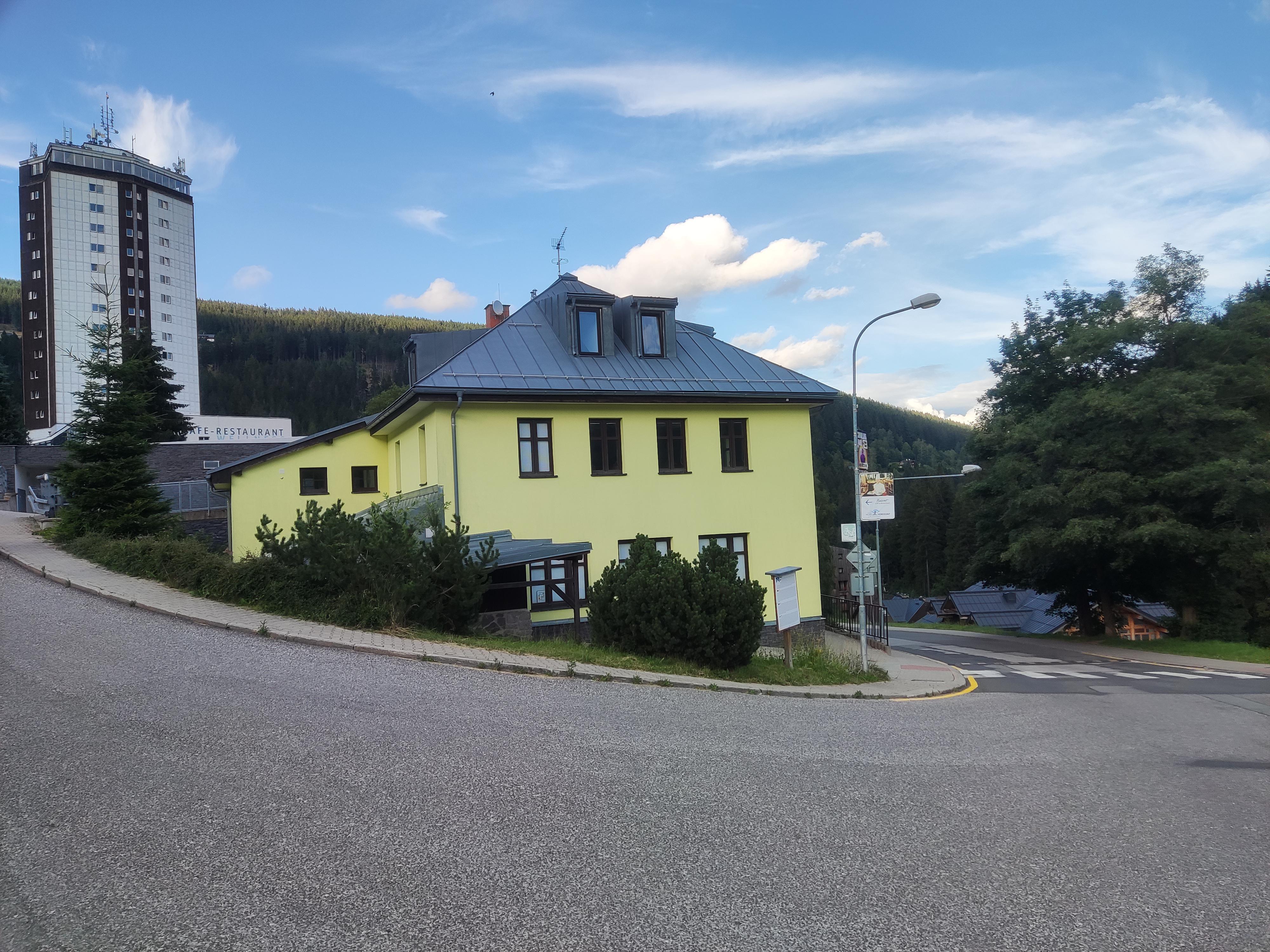 ZŠ a MŠ Pec pod Sněžkou foto 4
