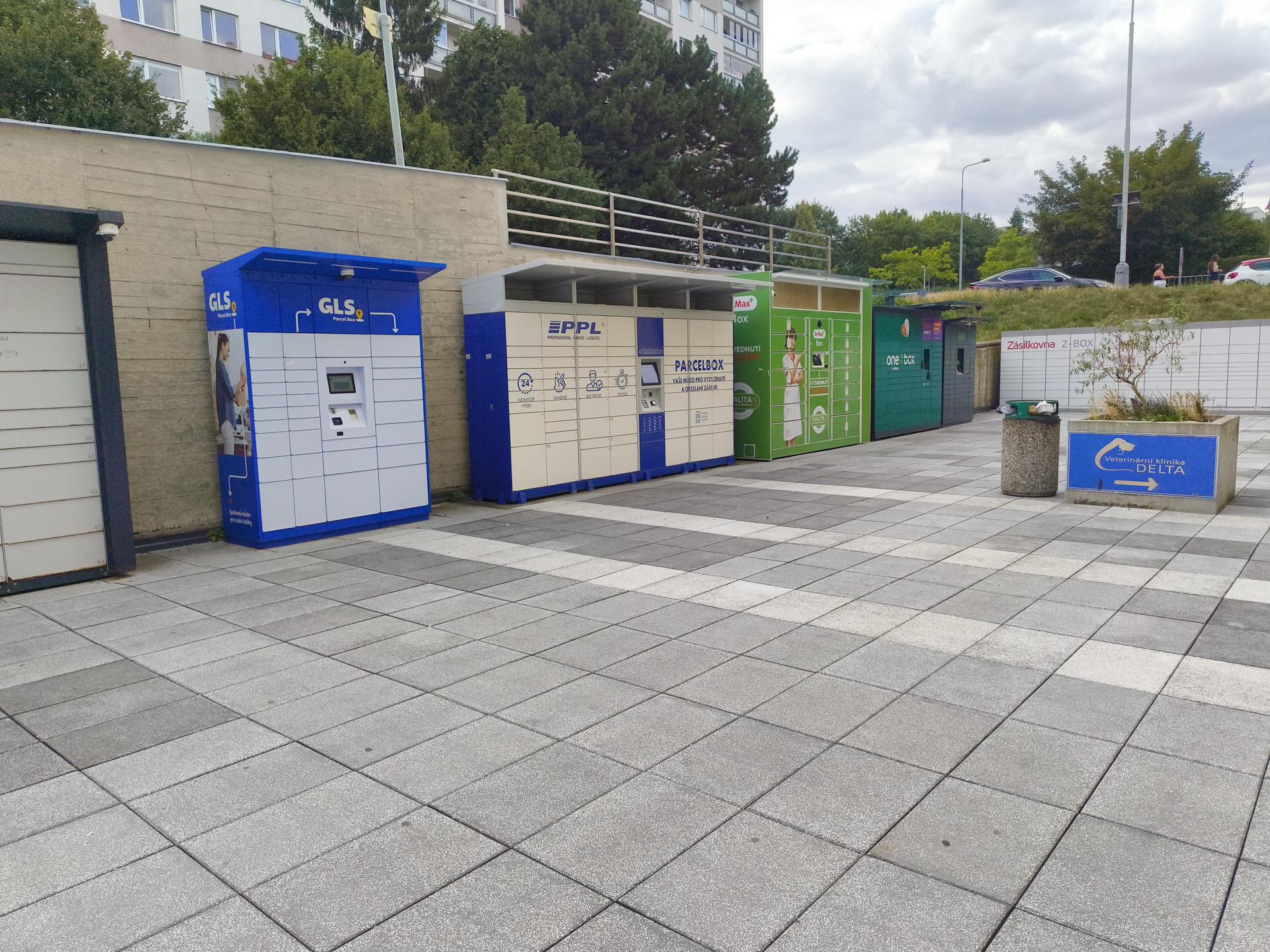 Dr. Max - výdejní box foto 2