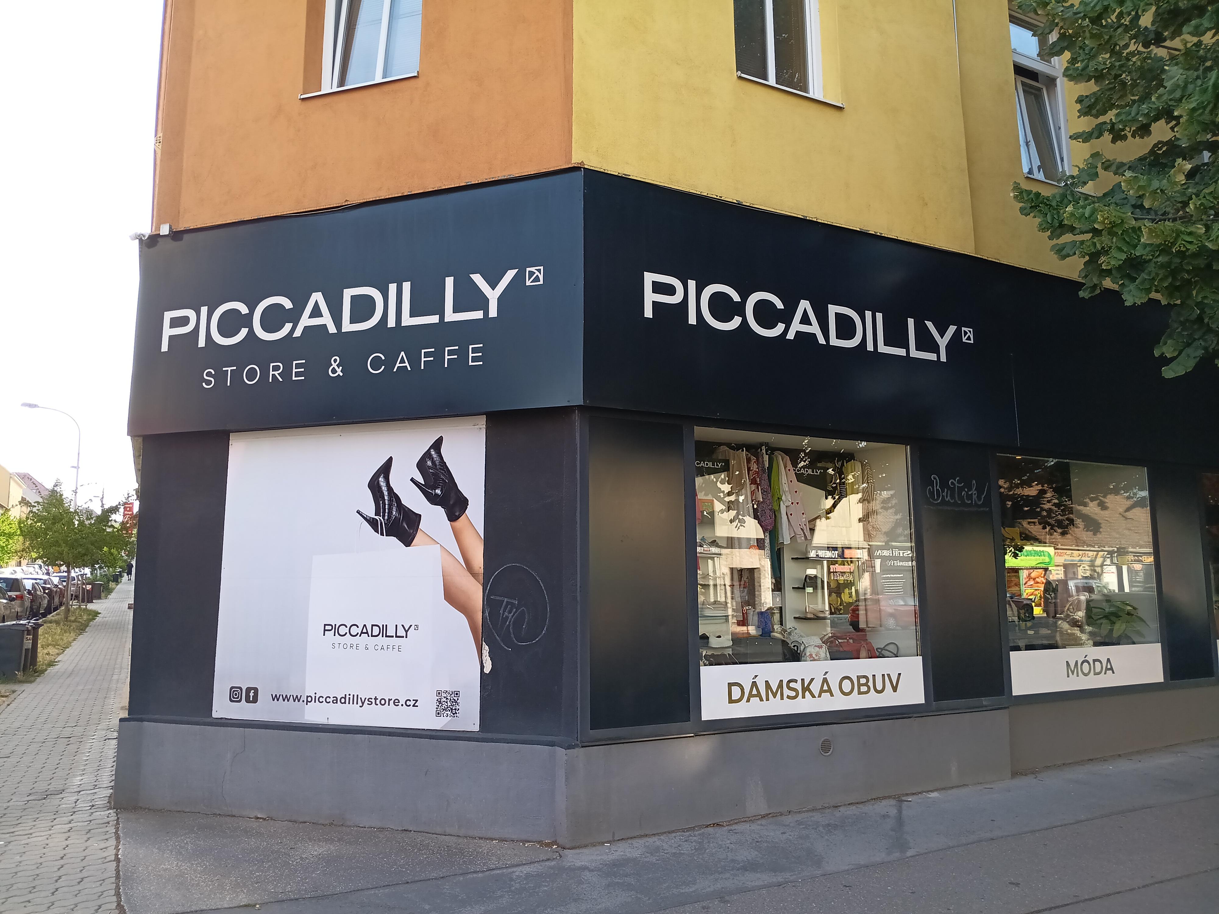 PICCADILLY STORE & CAFFE foto 4