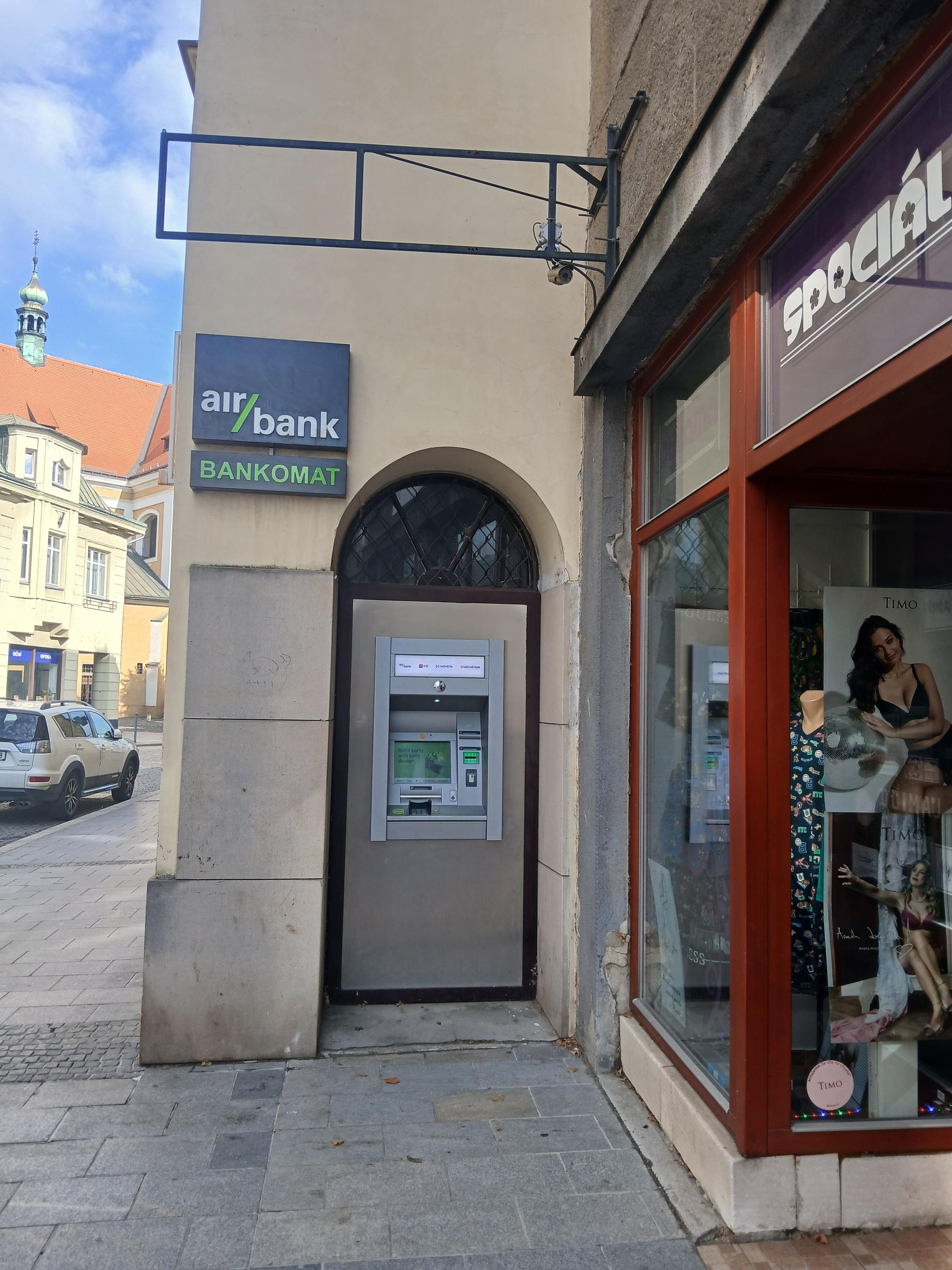 Bankomat Air Bank foto 1