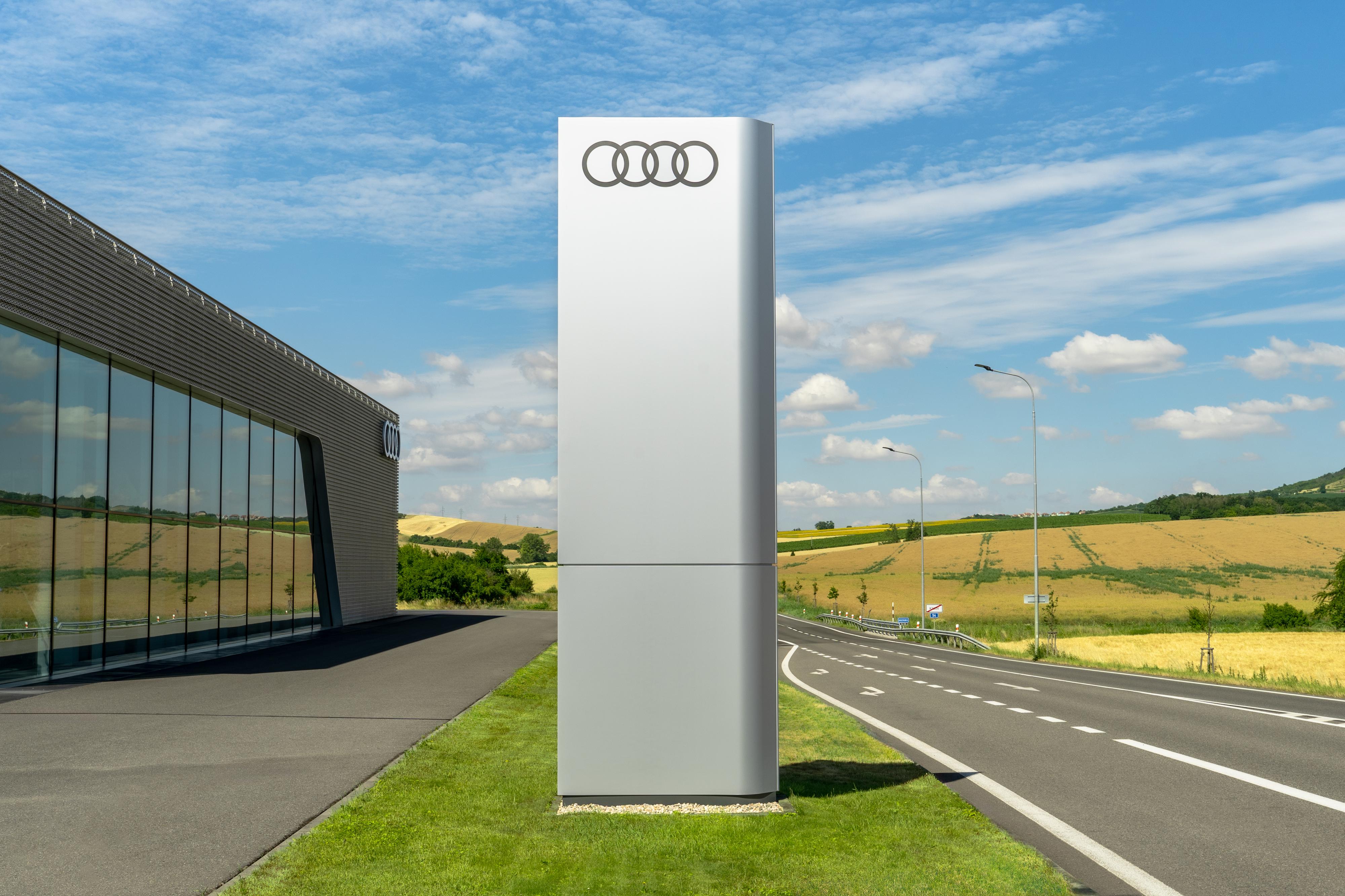 TOP CENTRUM car - Audi foto 5