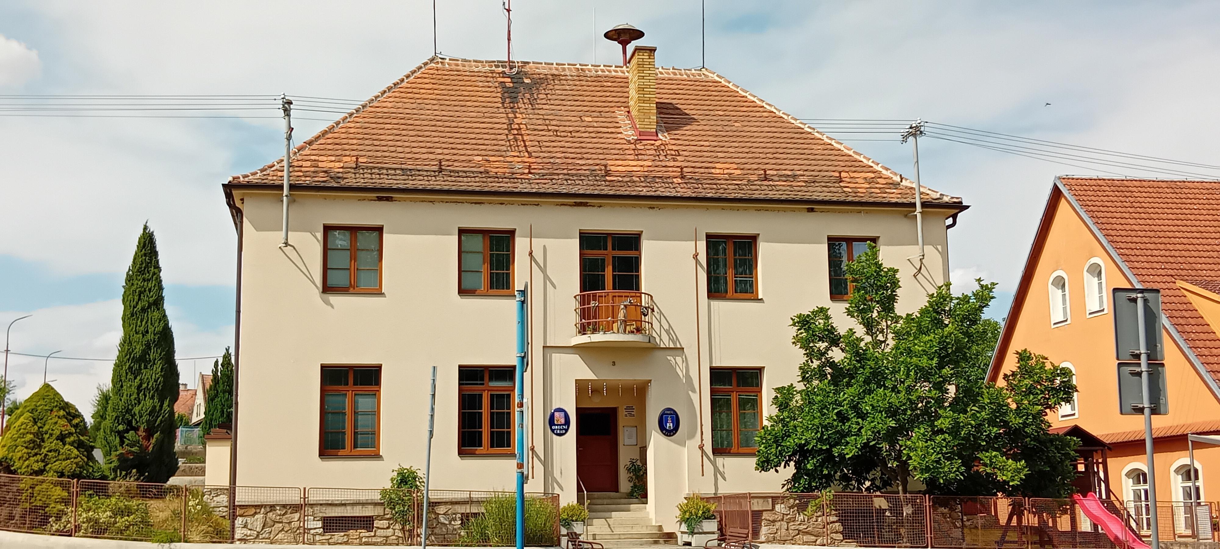 Bítov - obecní úřad foto 5