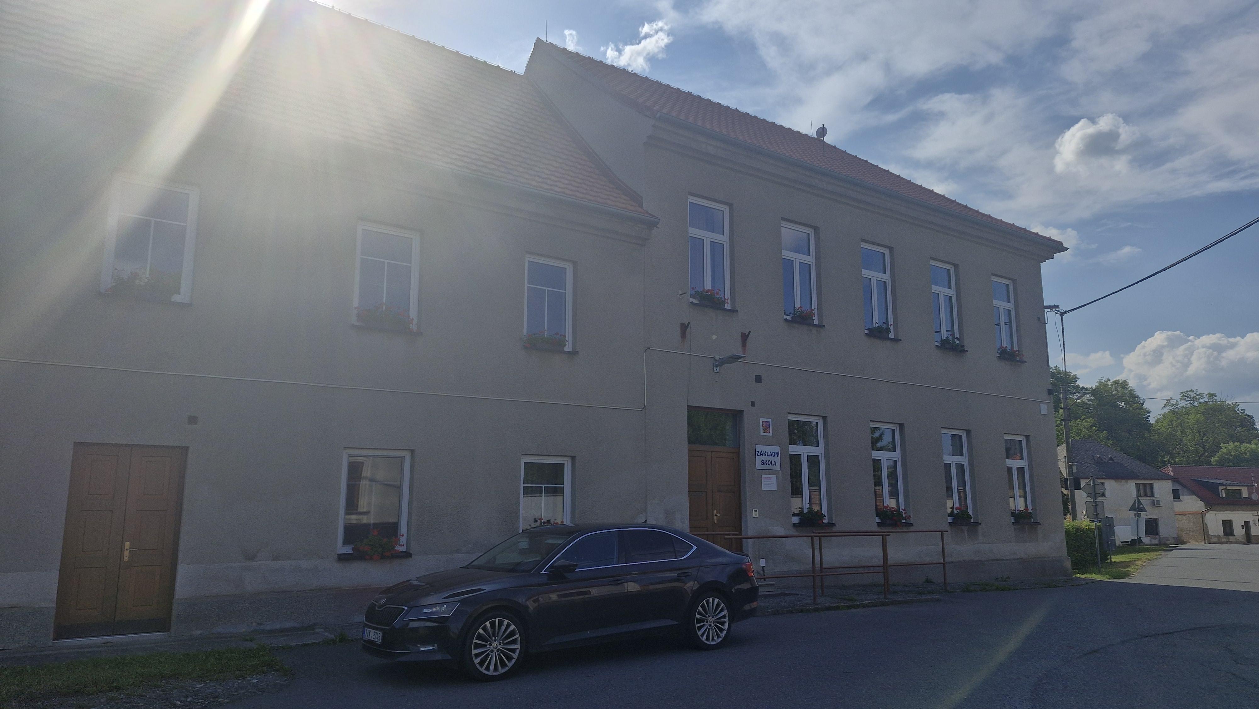 ZŠ a MŠ Tochovice foto 2