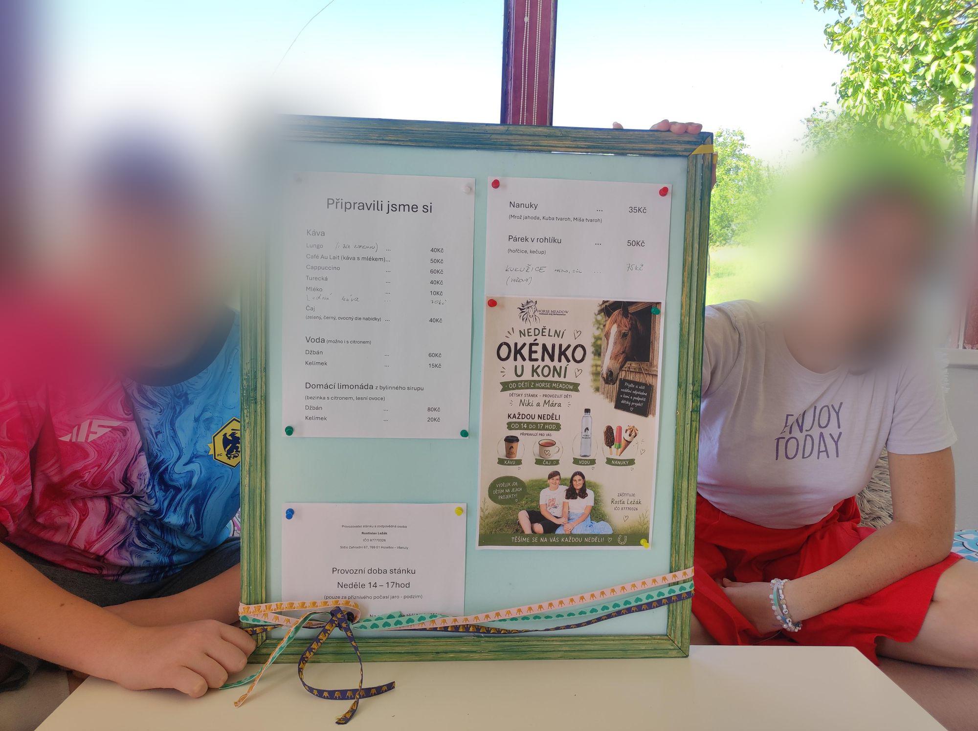 Nedělní okénko u koní - dětský stánek s občerstvením foto 4