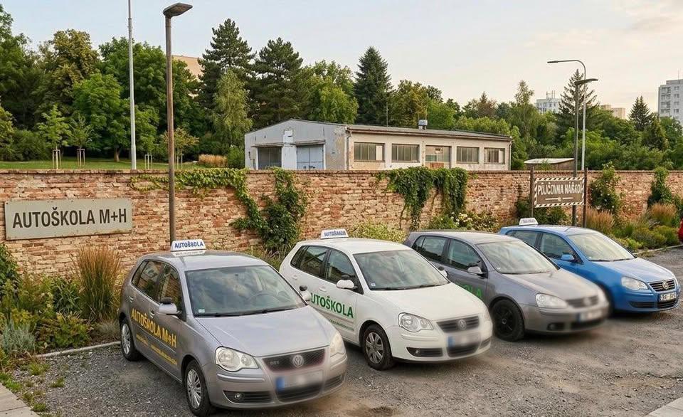 Autoškola M+H - školicí středisko foto 2
