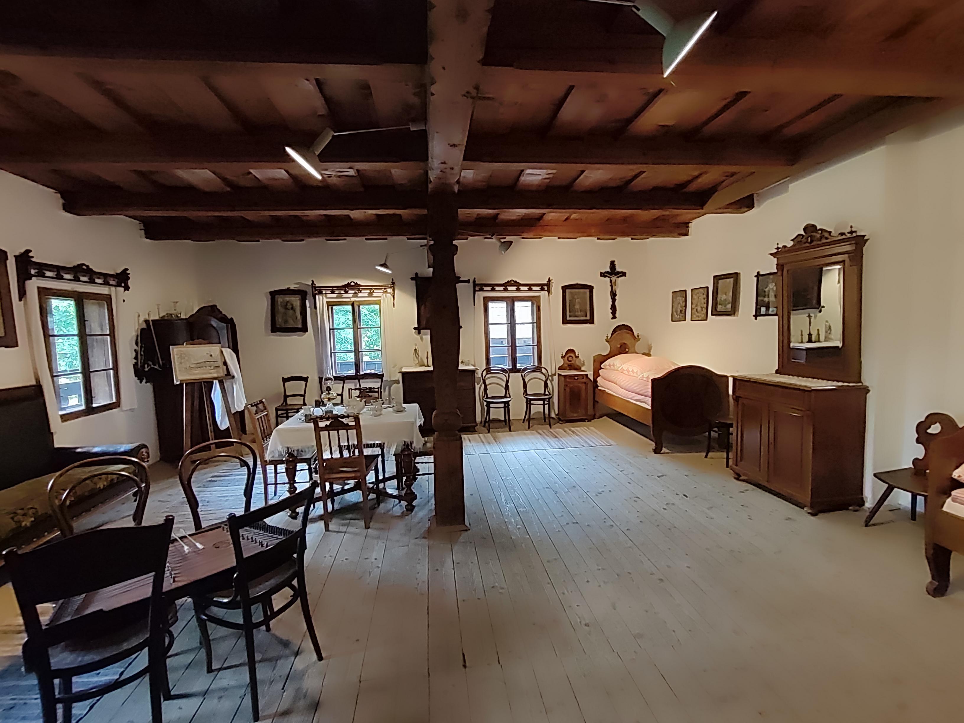 Valašské muzeum v přírodě - Dřevěné městečko foto 2