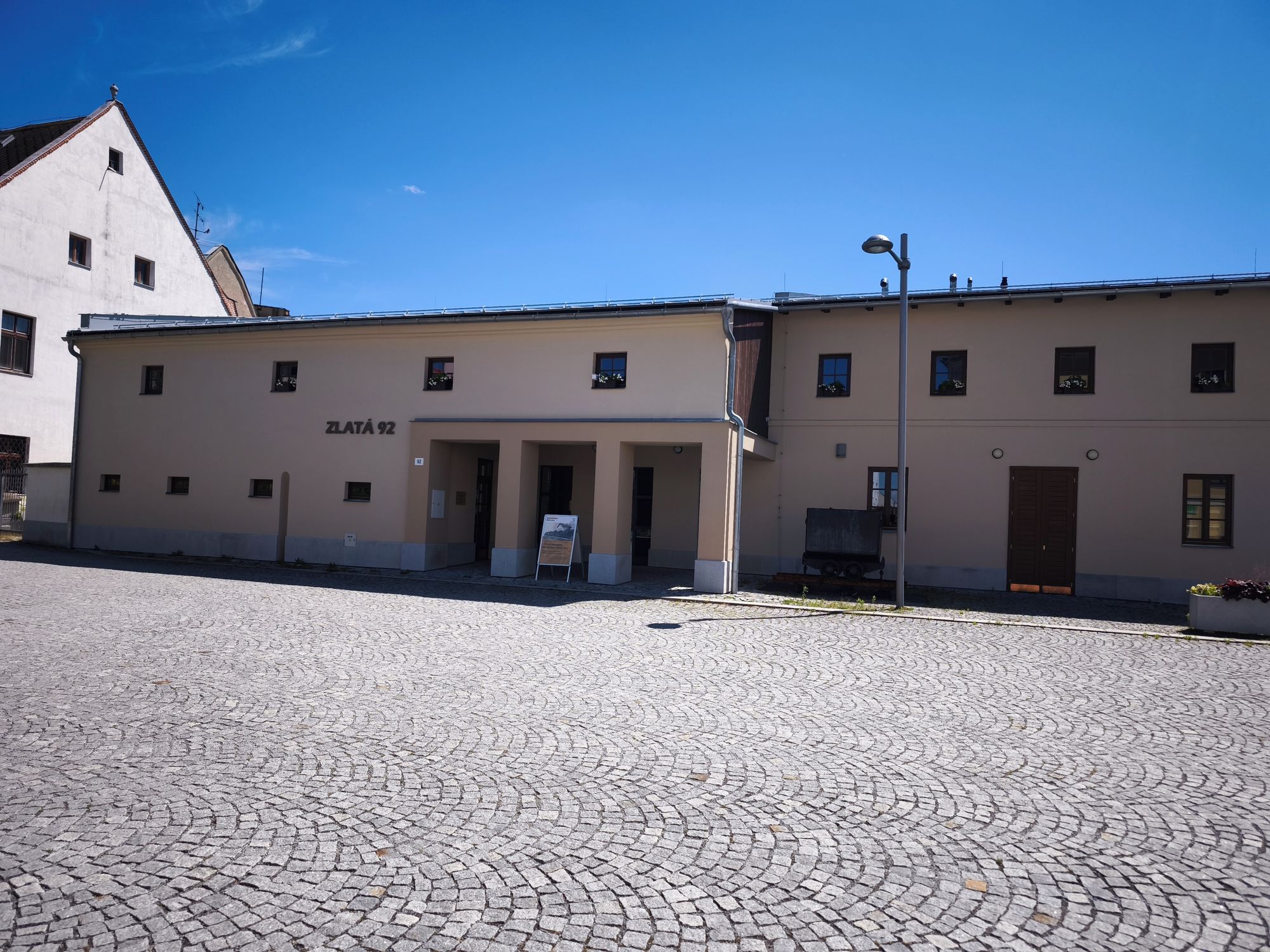 Zlatá 92