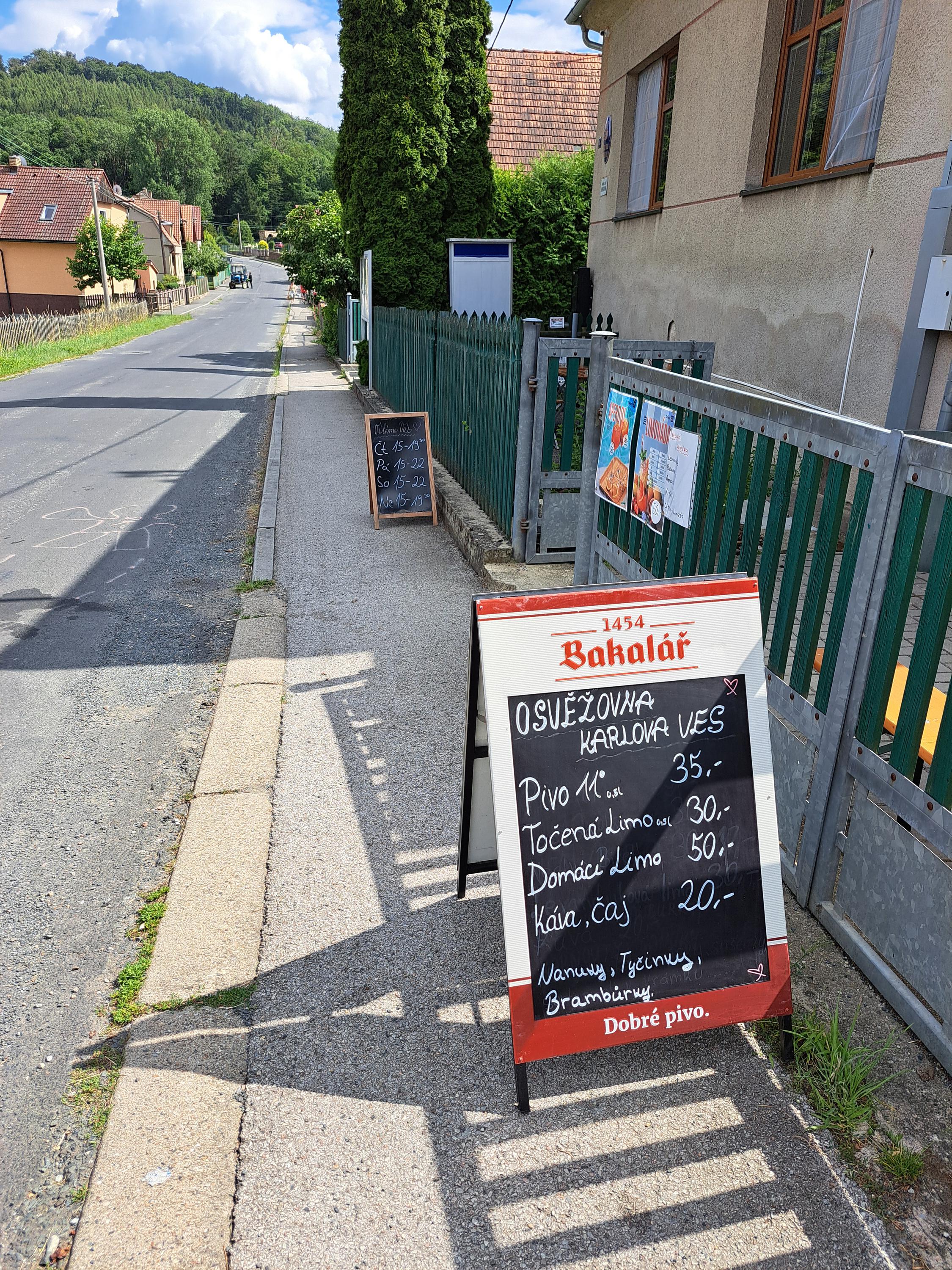 Karlova Ves - obecní úřad foto 1