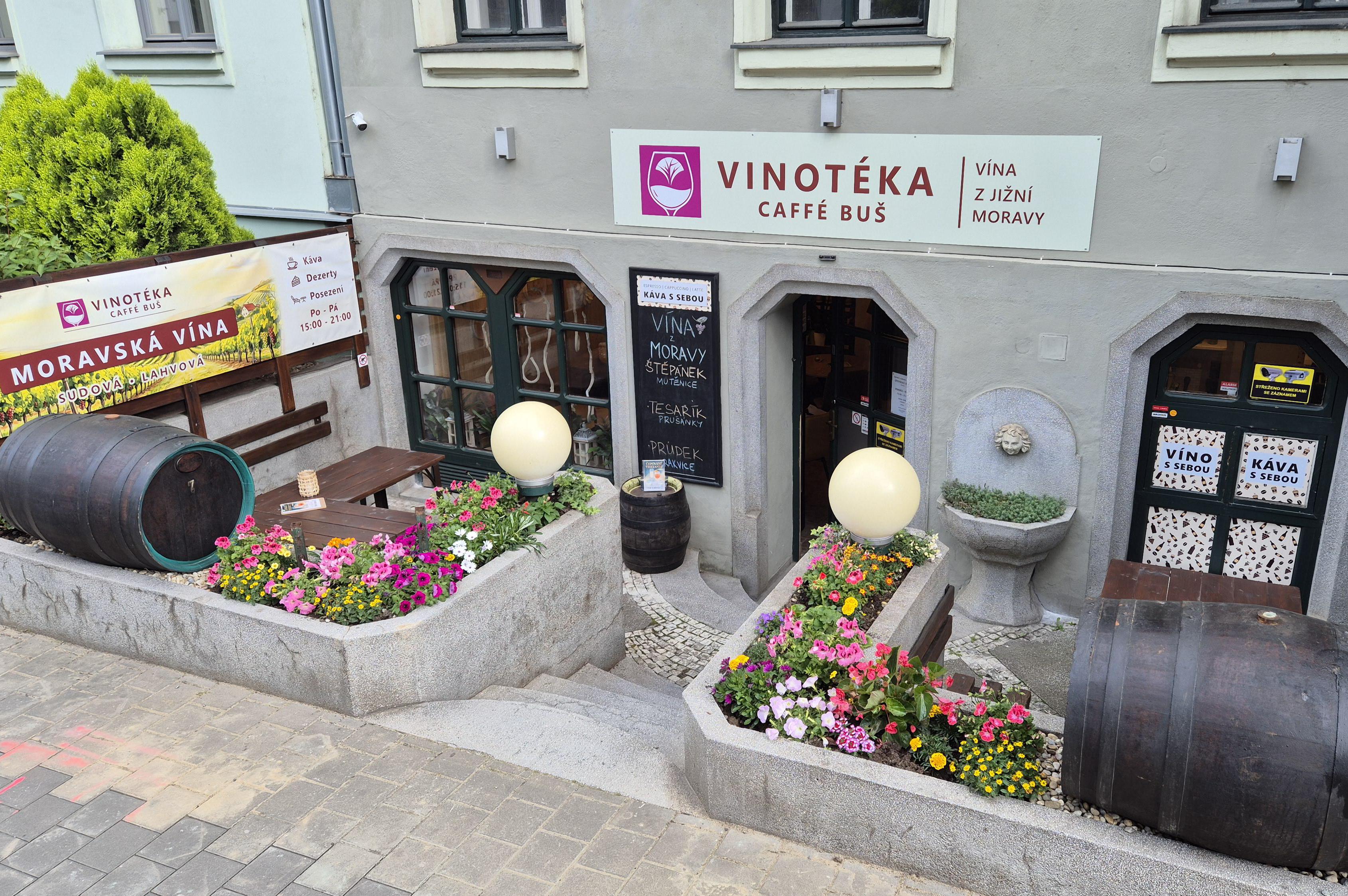 Vinotéka Caffé Buš