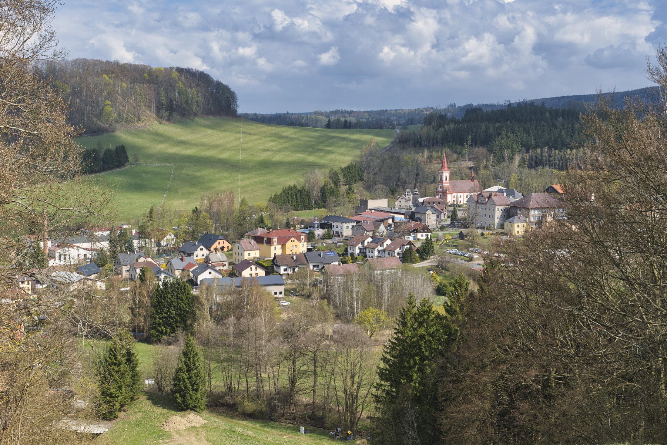 Machov - úřad městyse foto 2