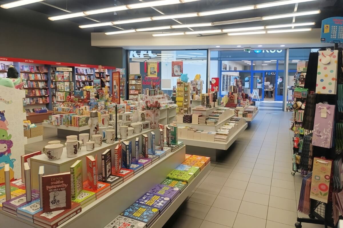 Knihkupectví LUXOR, Olympia Olomouc foto 4