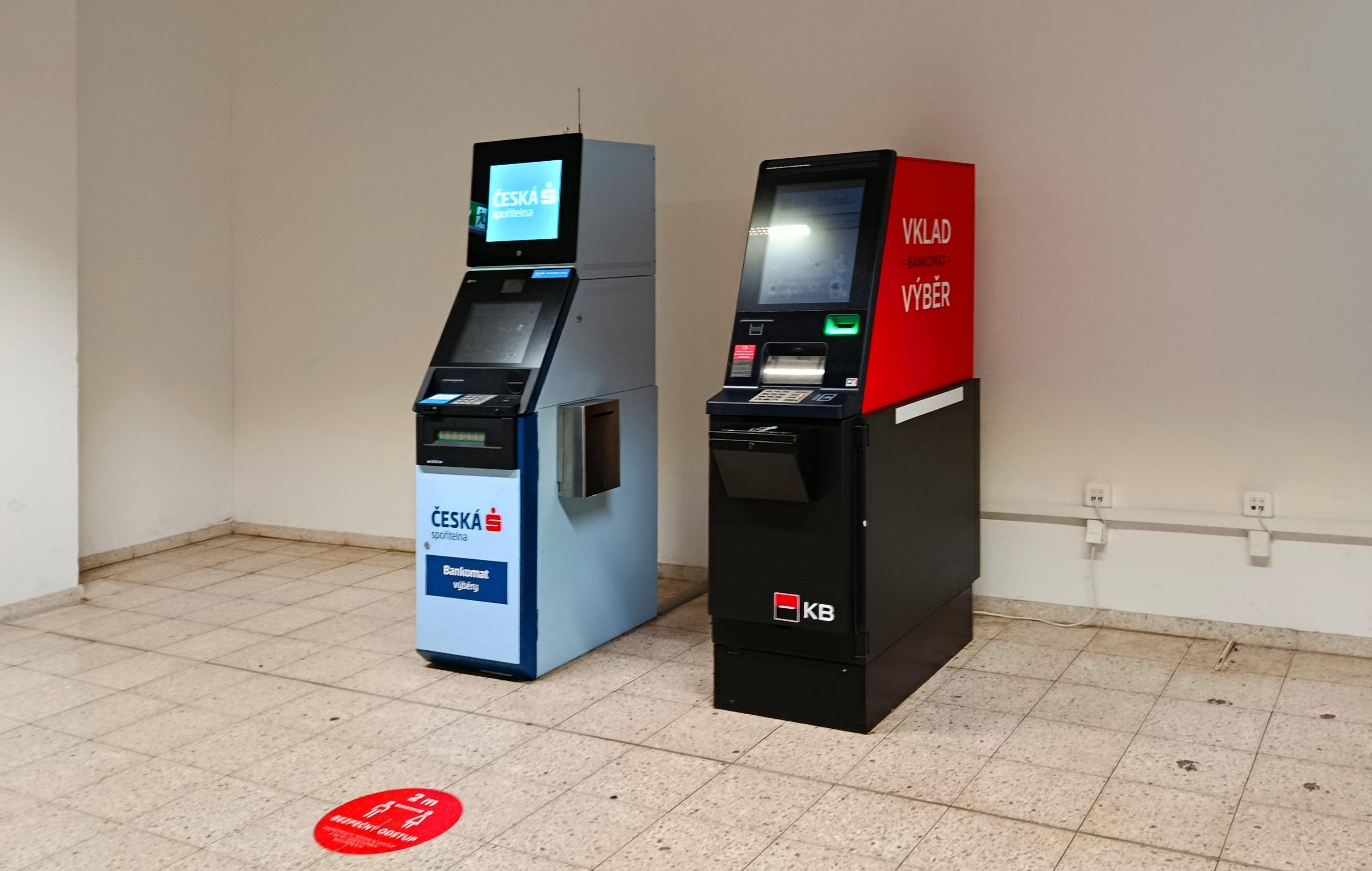 Bankomat Komerční banky foto 1