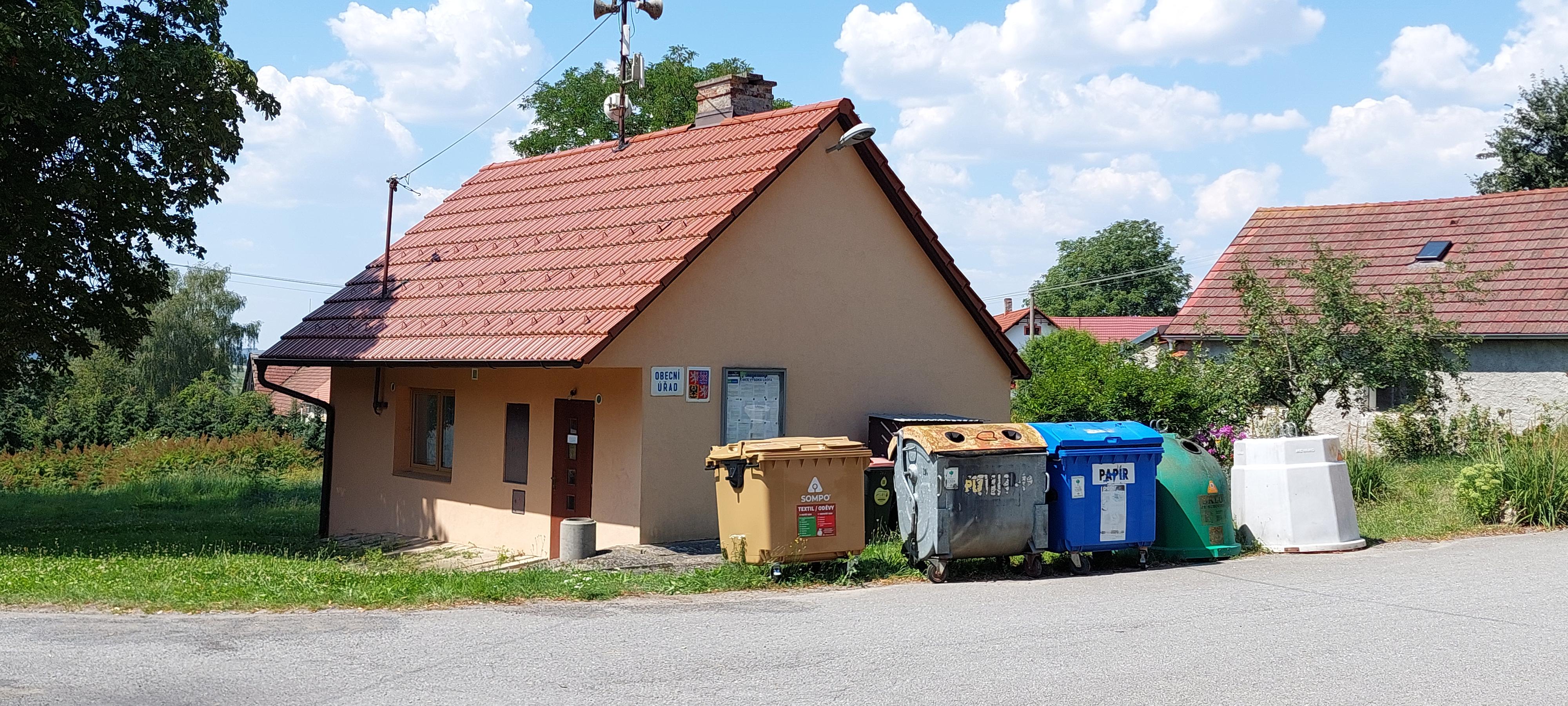 Vysoká Lhota - obecní úřad foto 2