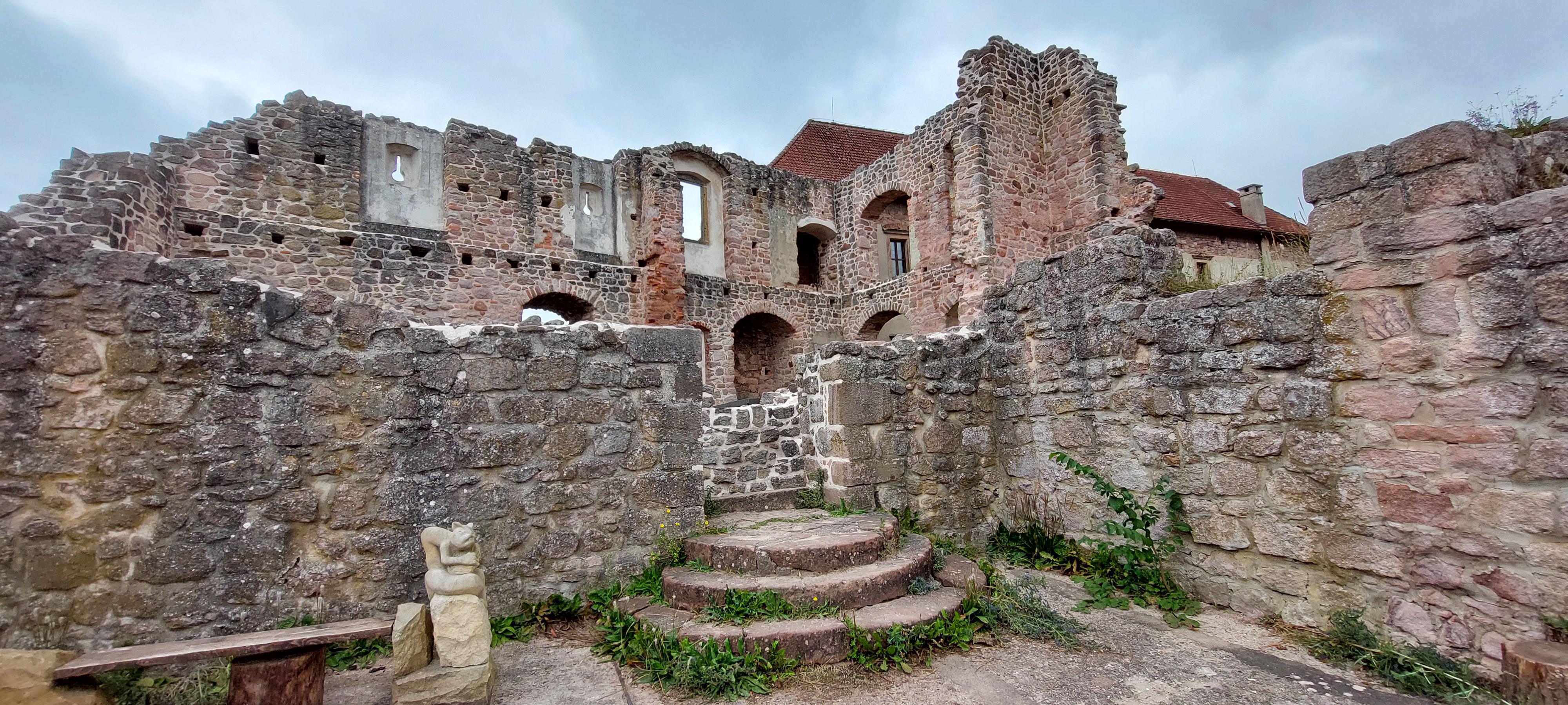 Hrad Pecka foto 6