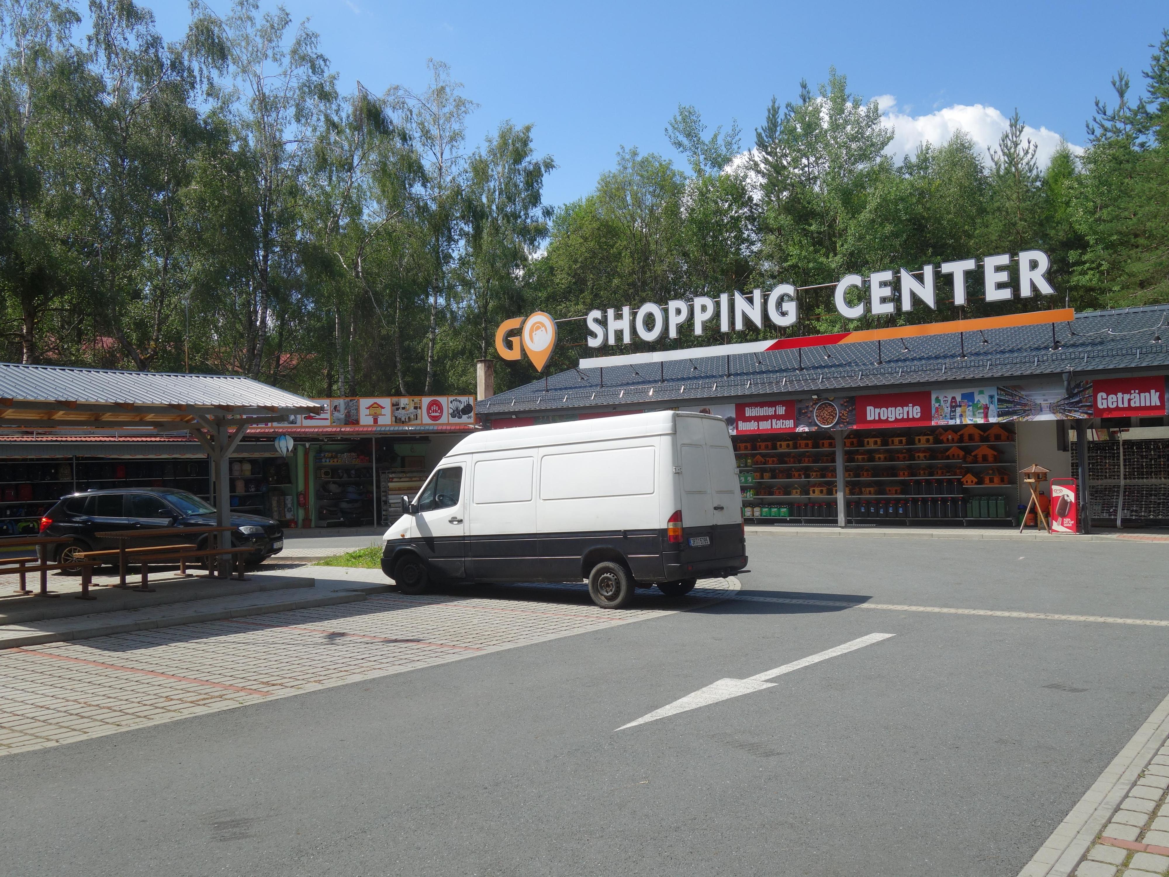 Shopping center Halže foto 4