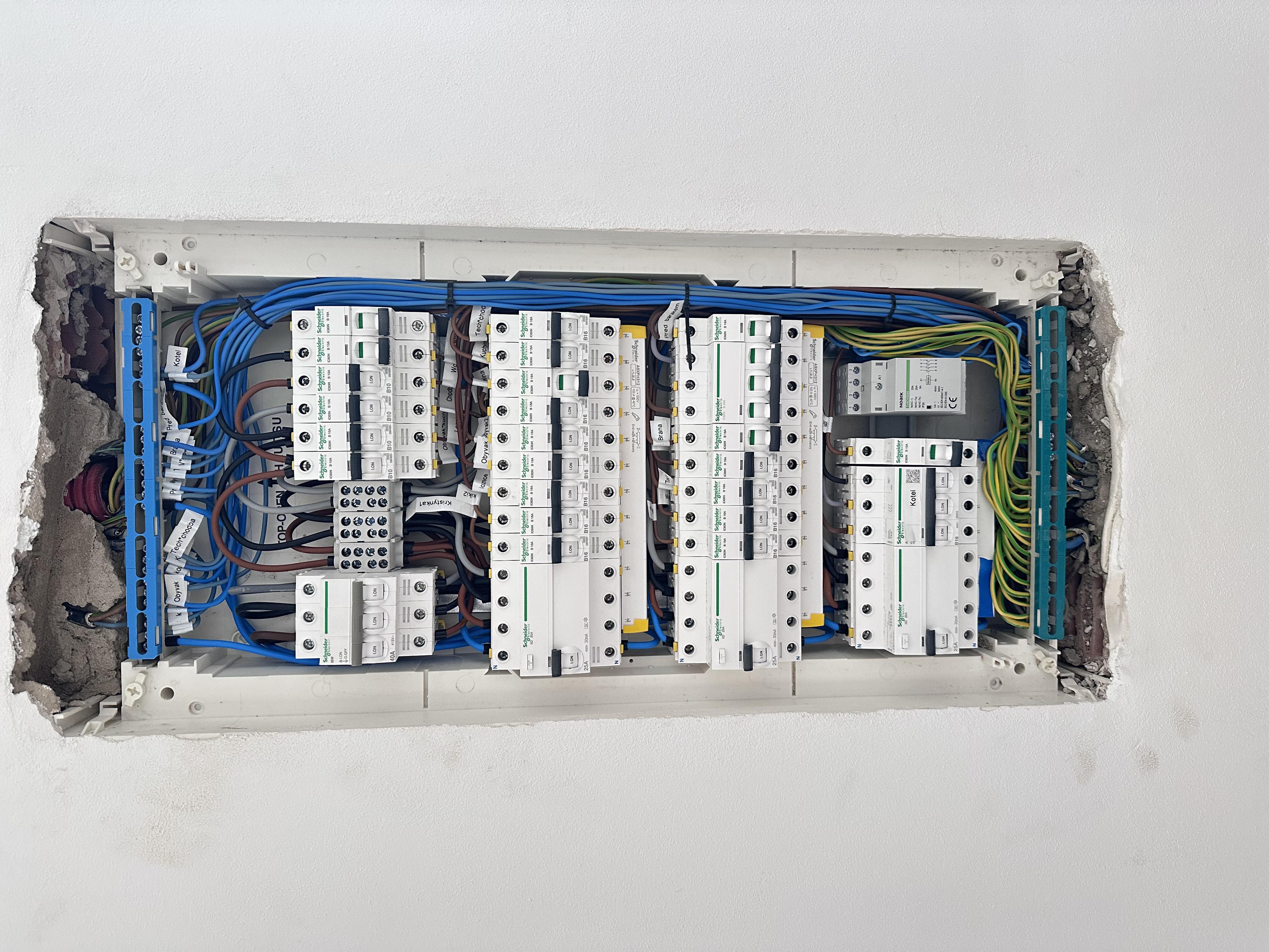 Elektroinstalace Rollinger foto 1