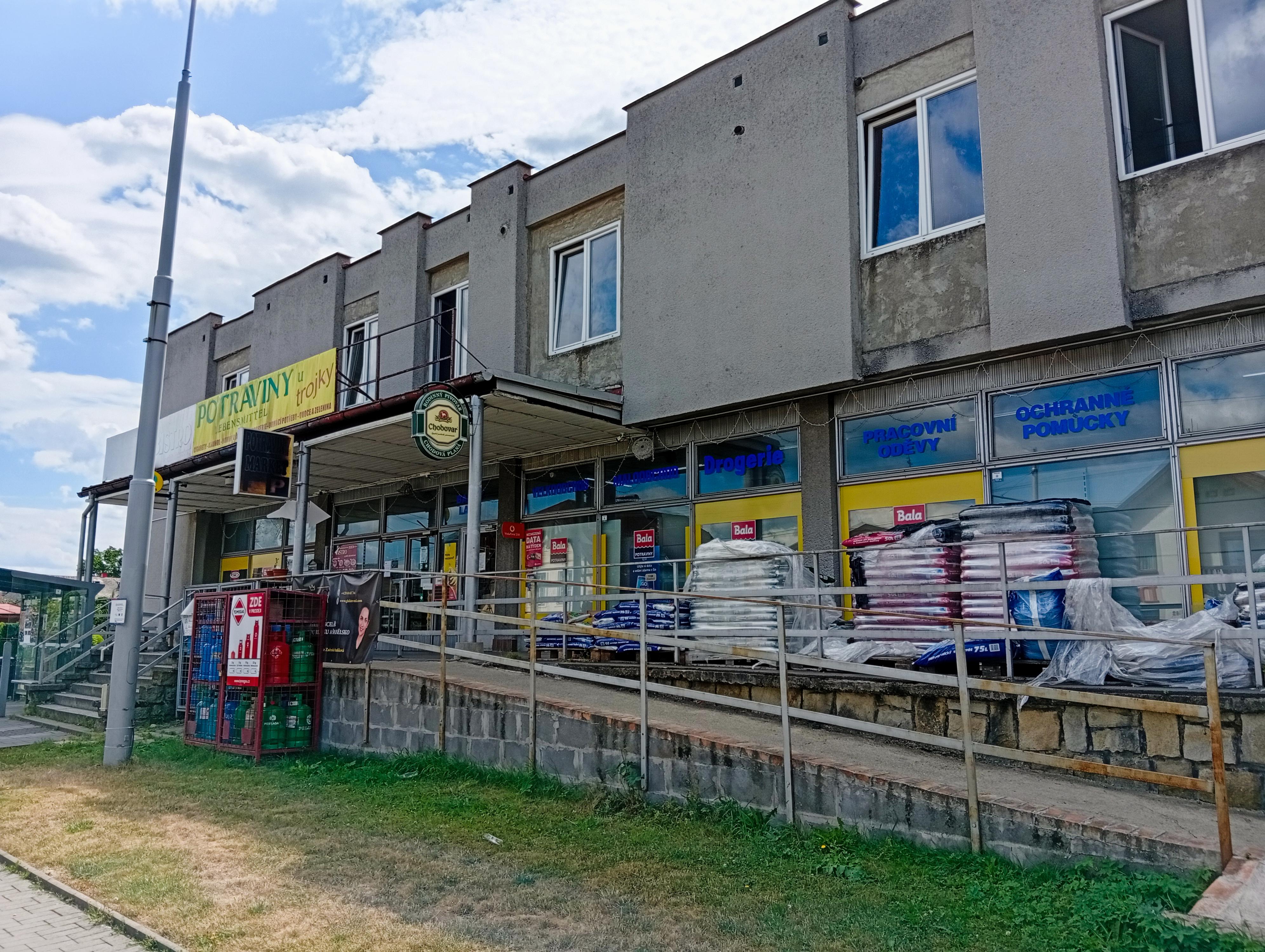 Potraviny U Trojky foto 3