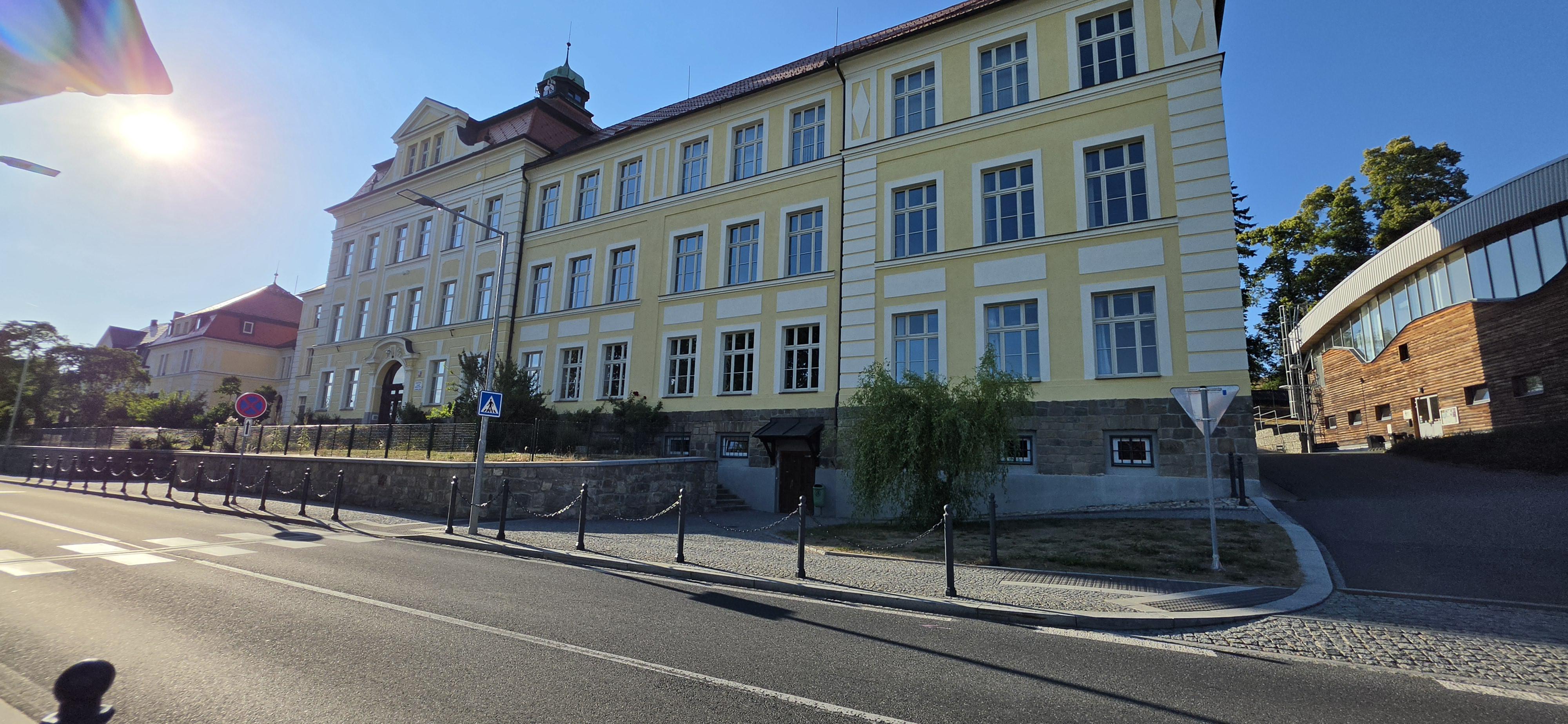 ZŠ, ZUŠ a MŠ Kašperské Hory - Vimperská foto 3