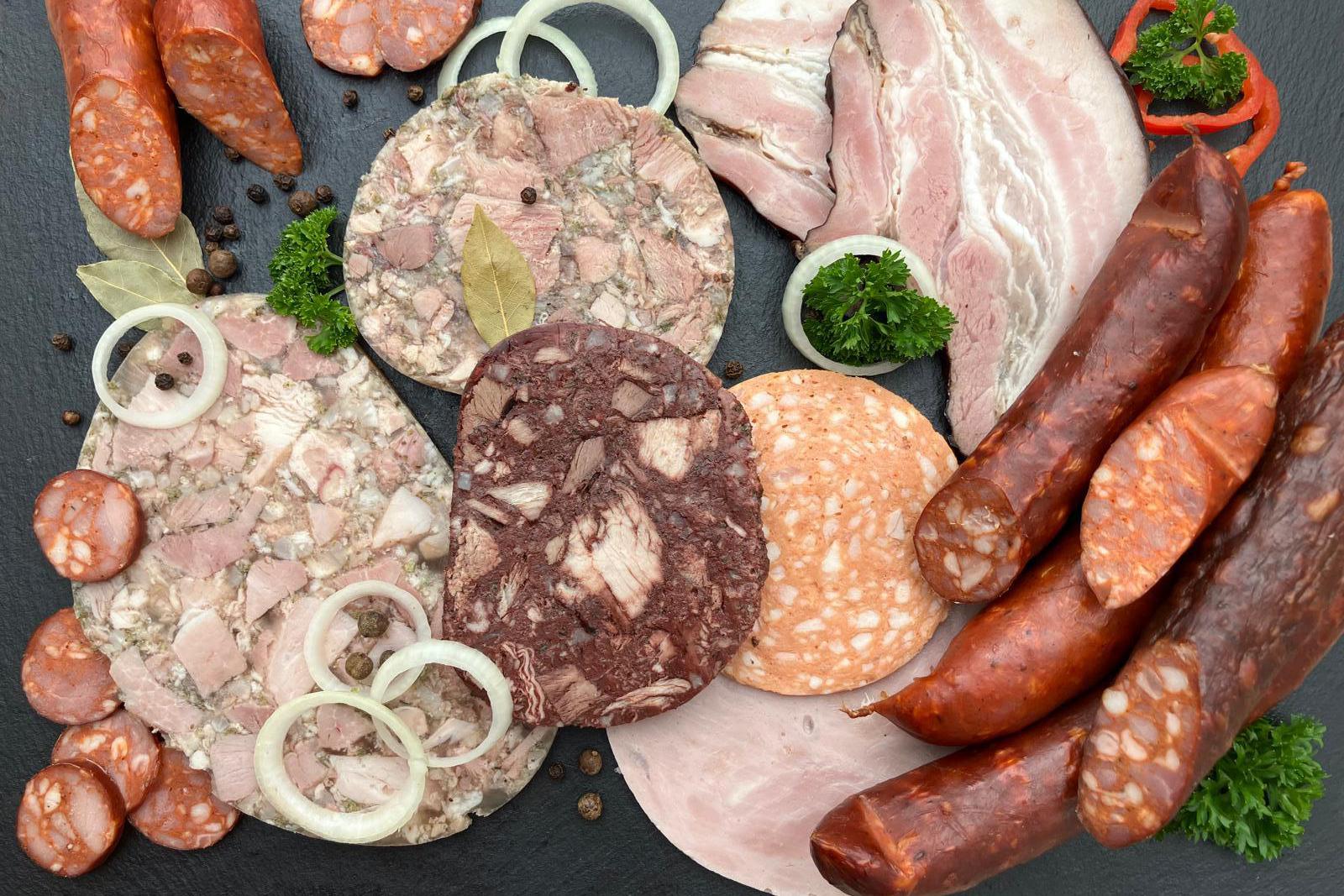 Kvalitní uzeniny a čerstvé hovězí a vepřové maso