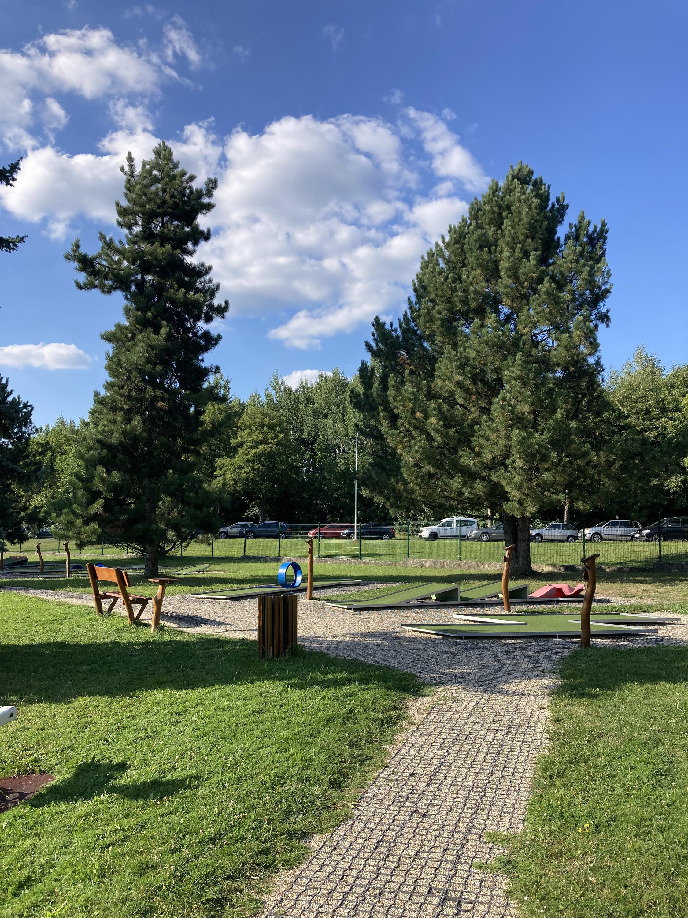 Minigolf - Správa sportovních a rekreačních zařízení foto 2
