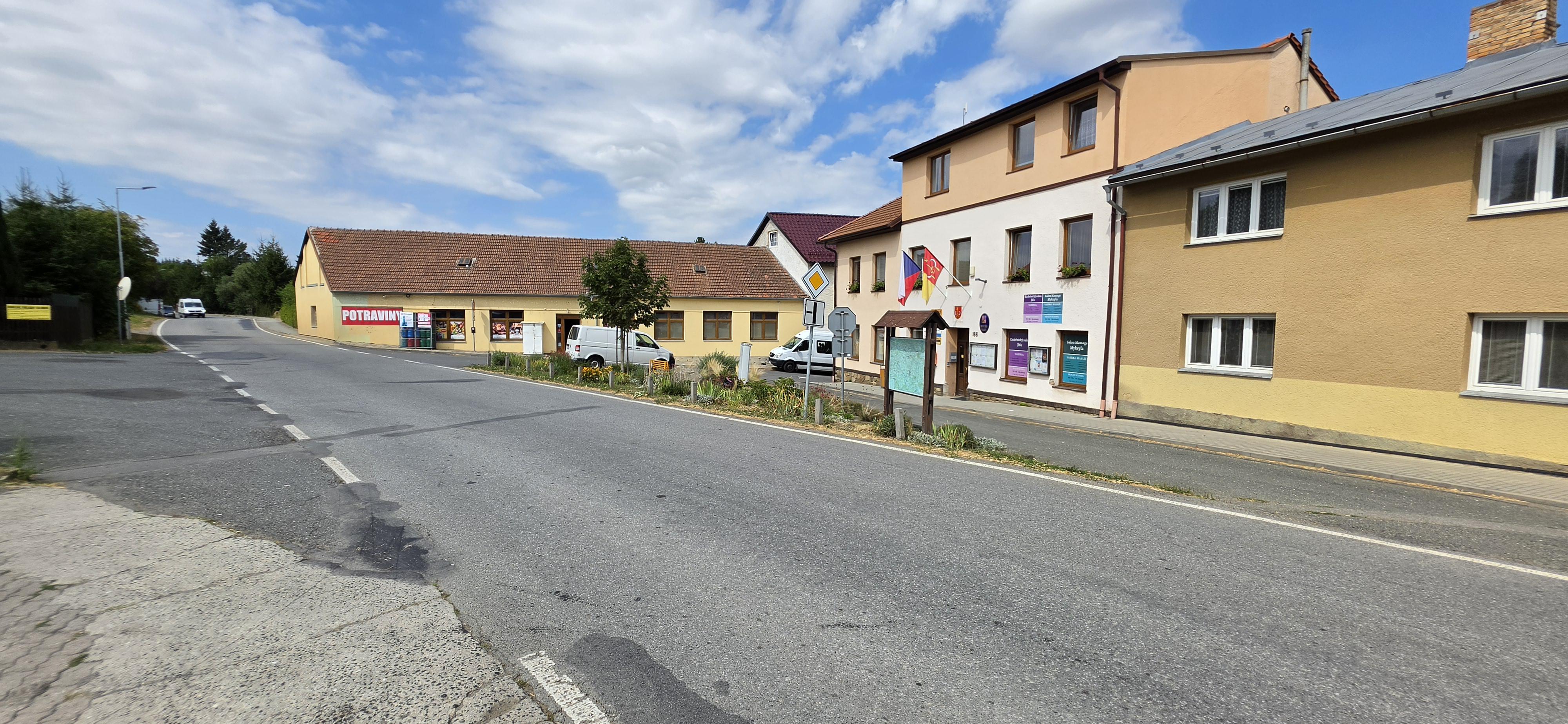 Senožaty - obecní úřad foto 2
