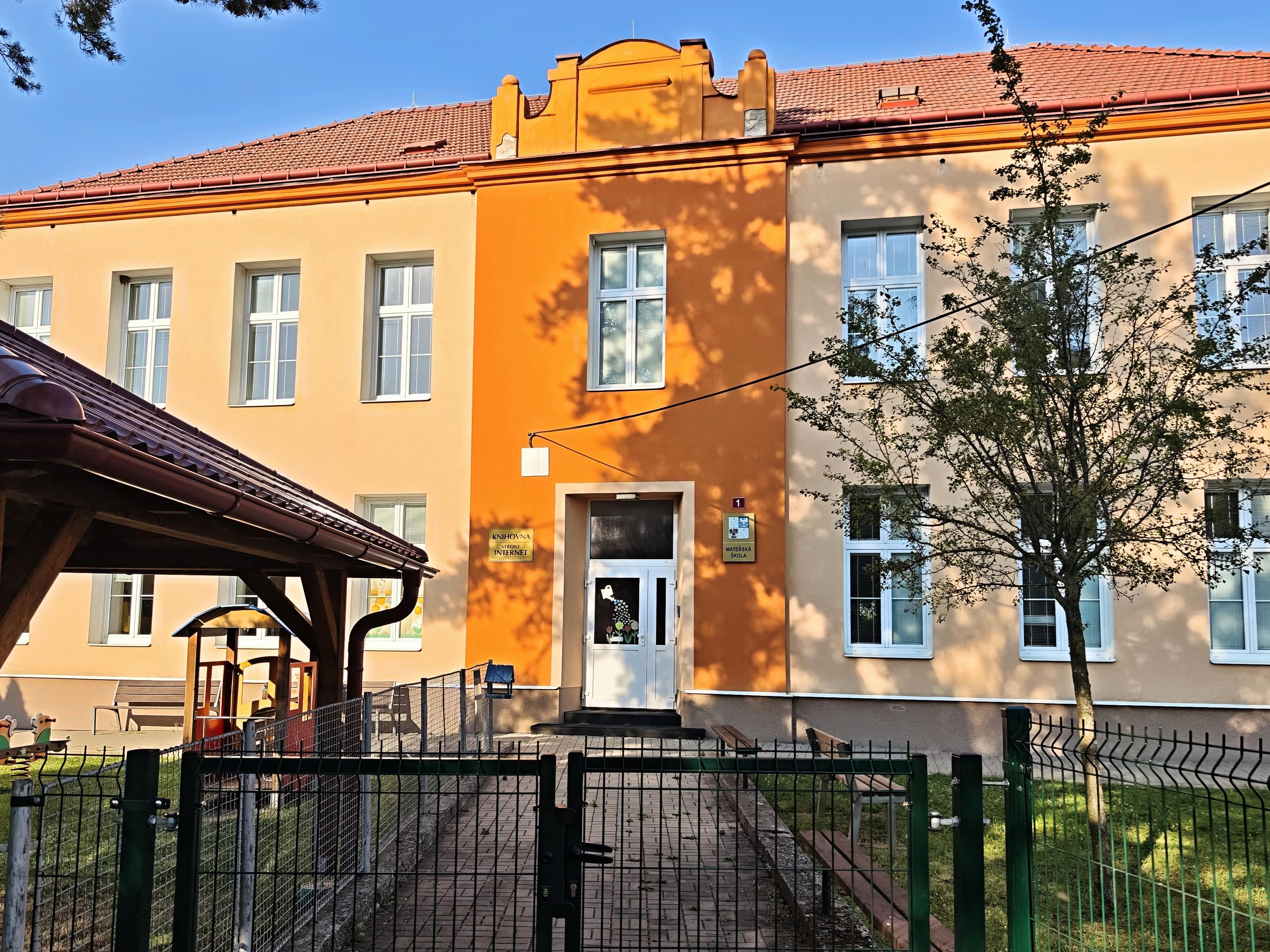 Základní škola a mateřská škola Blatnice pod Svatým Antonínkem, okres Hodonín